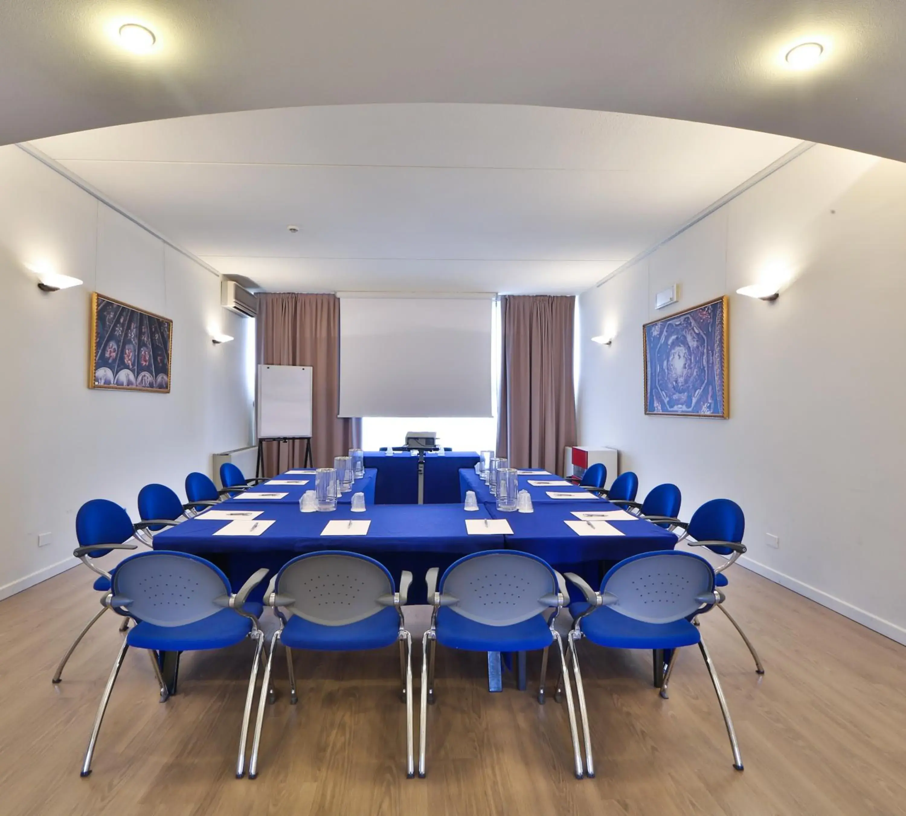 Business facilities in Best Western Plus Hotel Farnese