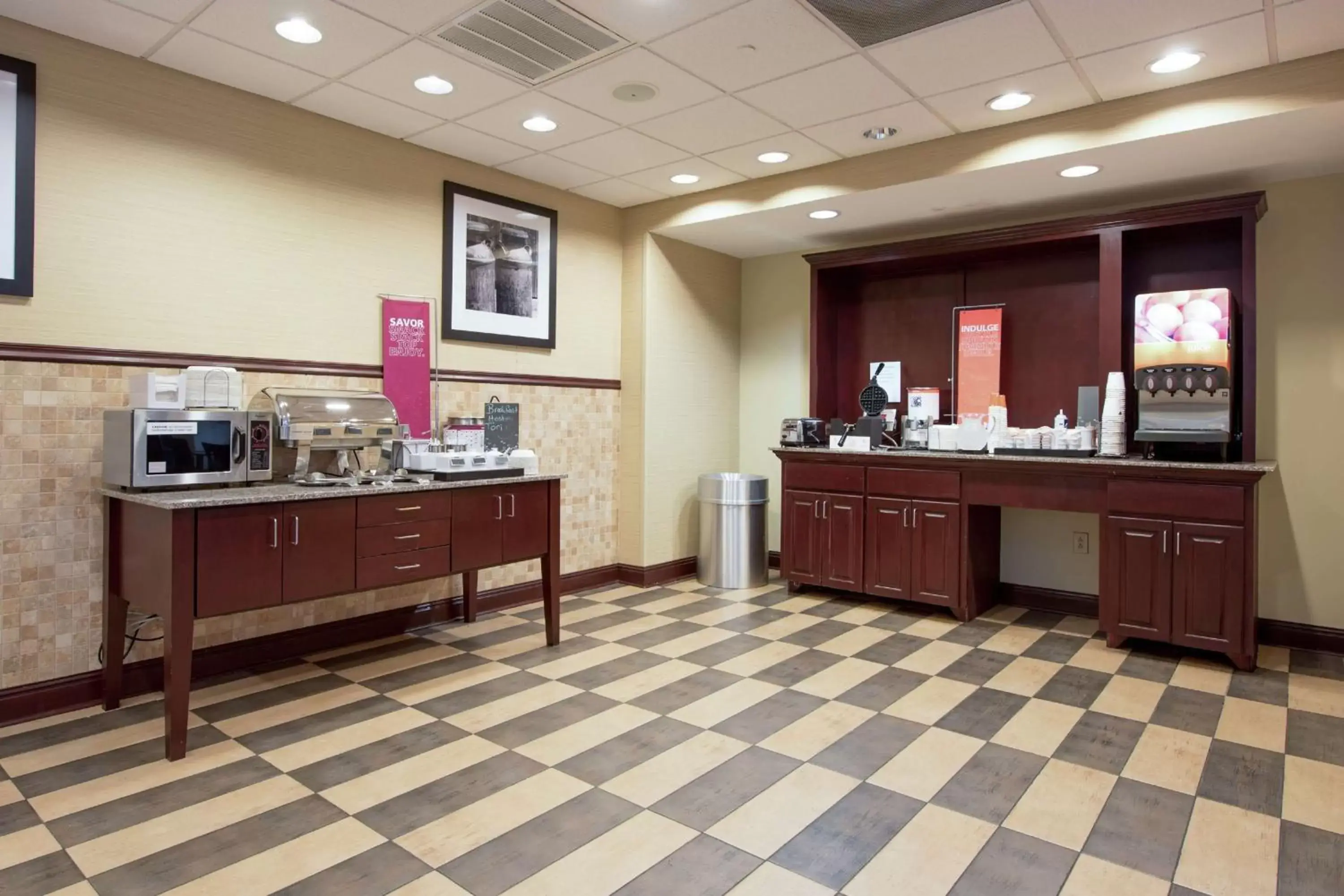 Dining area, Restaurant/Places to Eat in Hampton Inn Yazoo City