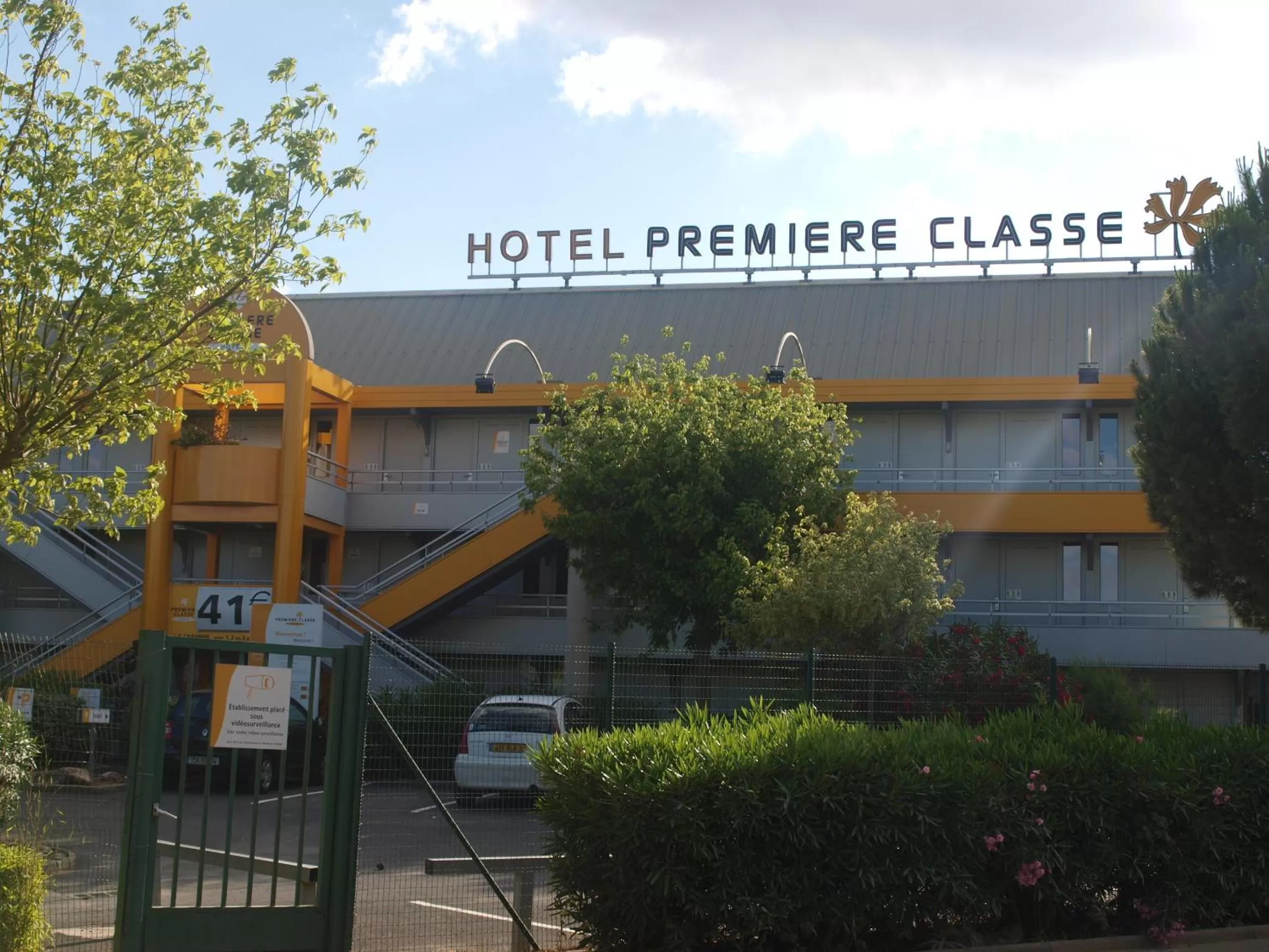 Property logo or sign in Premiere Classe Beziers