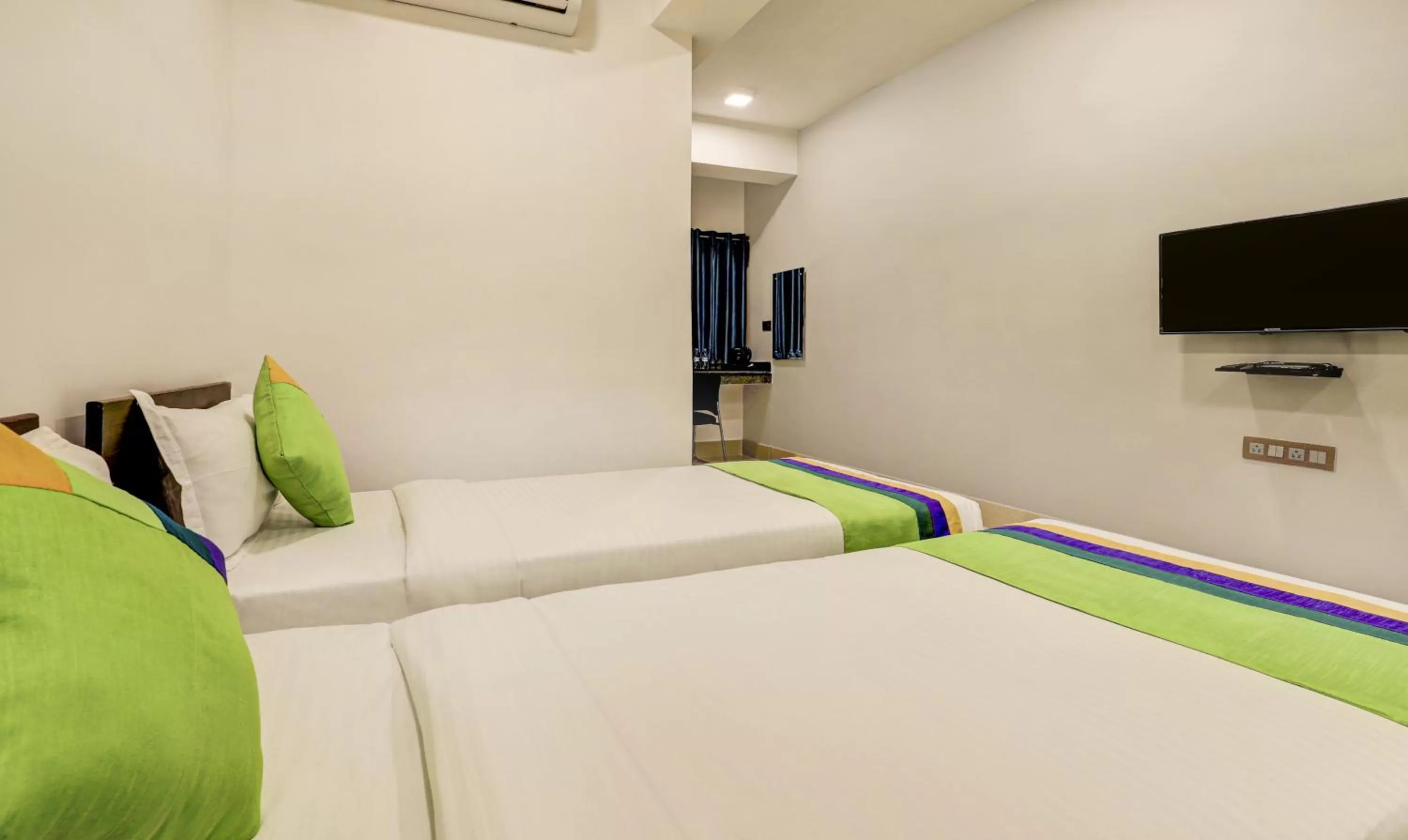 Bedroom, Bed in Treebo Arna Residency