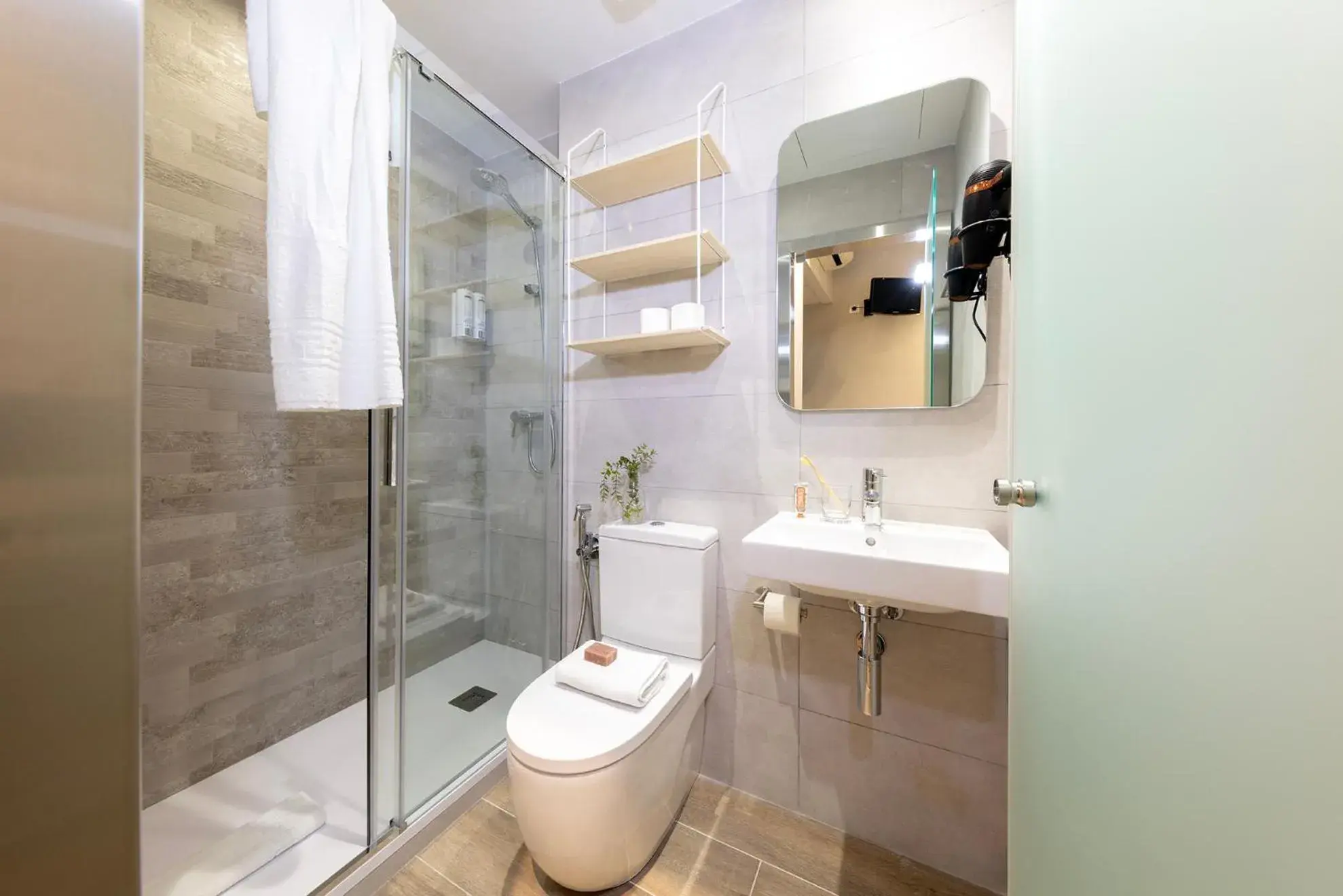 Single Room in Standbyme Ramblas Single Room in Standbyme Ramblas