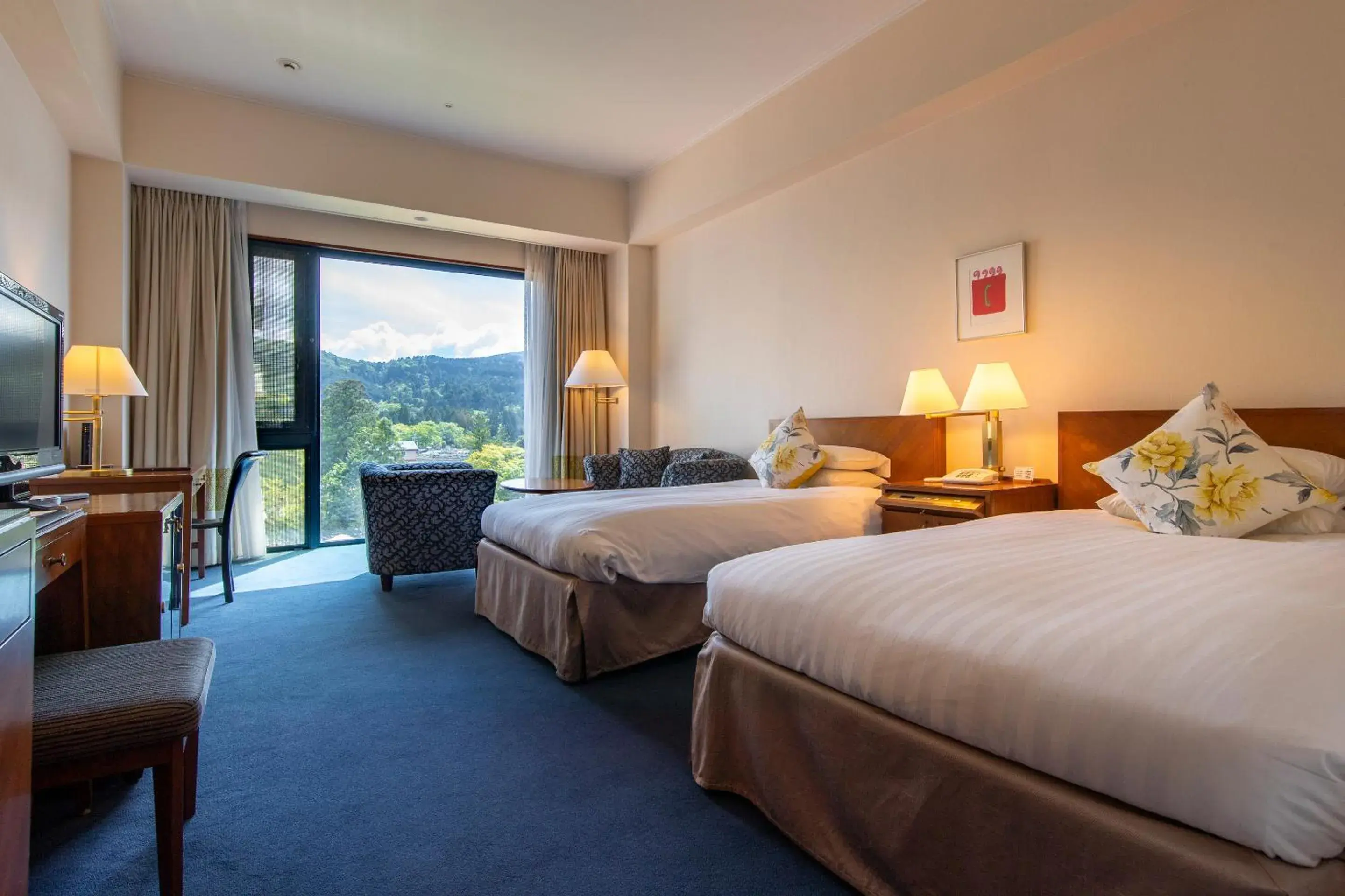 Photo of the whole room, Bed in Hakone Hotel