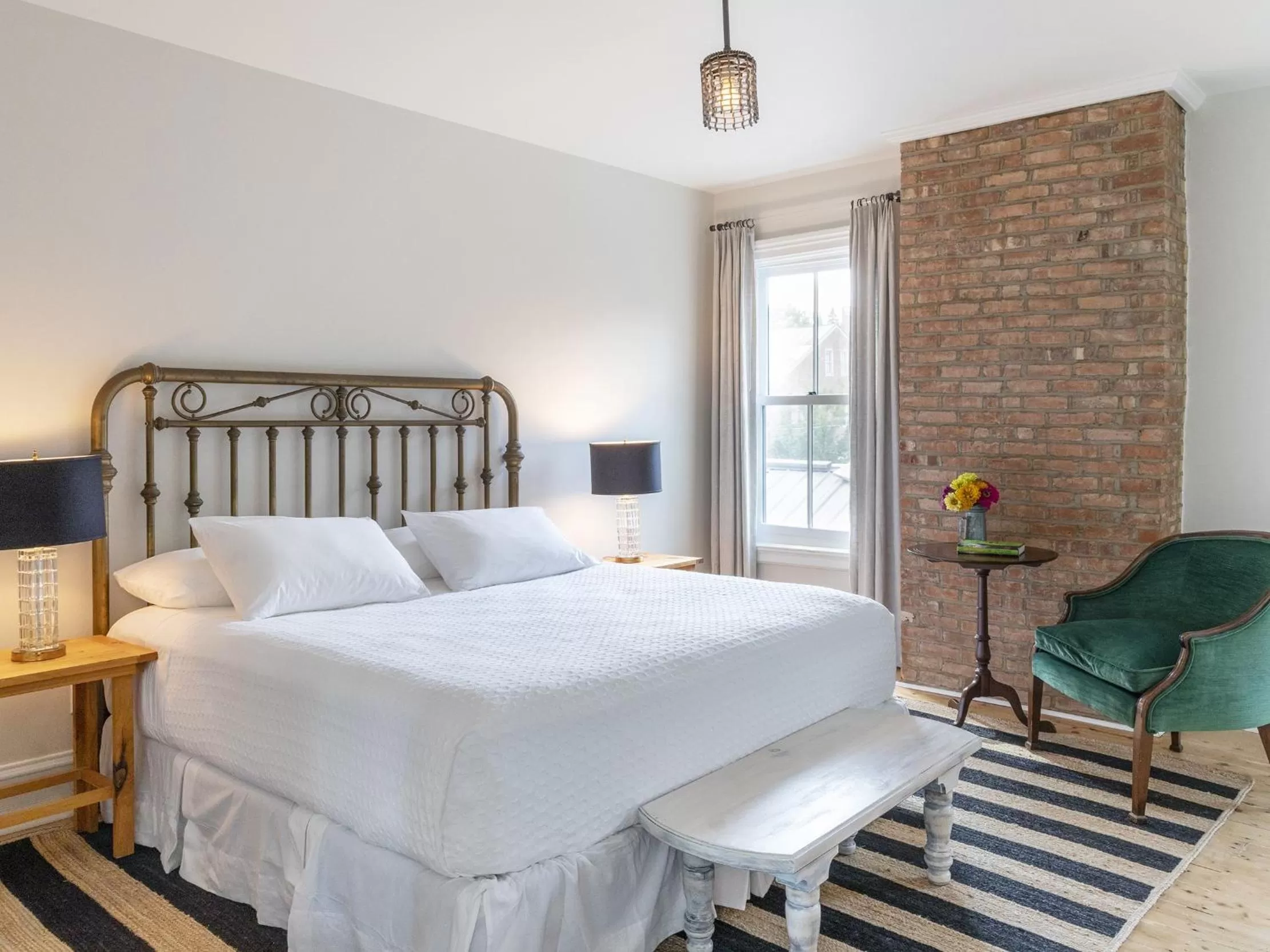 Bedroom, Bed in Stewart House Hotel