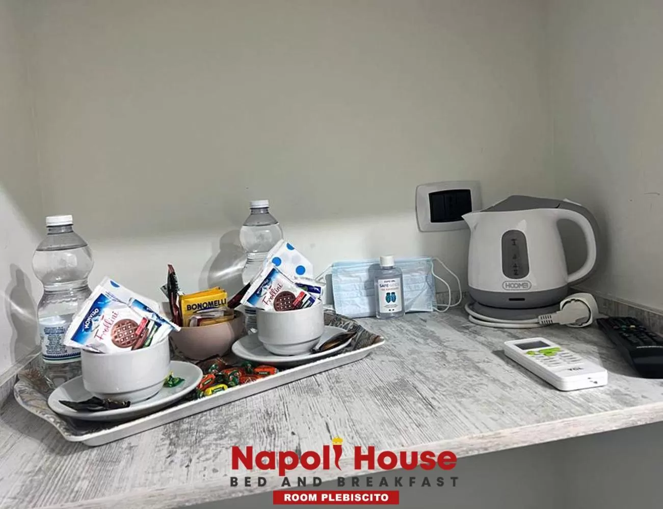 Coffee/tea facilities in Napoli House Dream