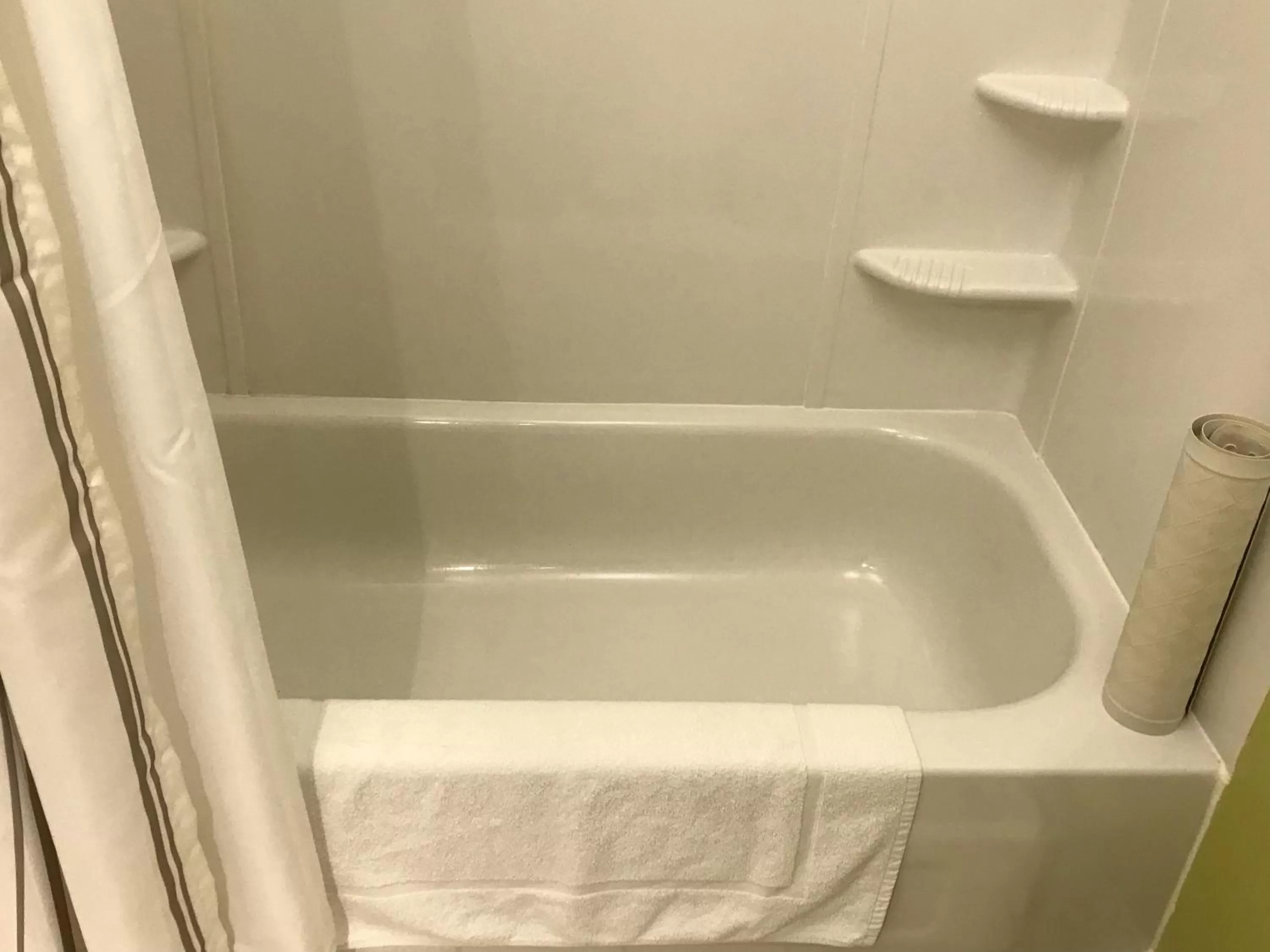 Shower in Hush Lodge and Cottages