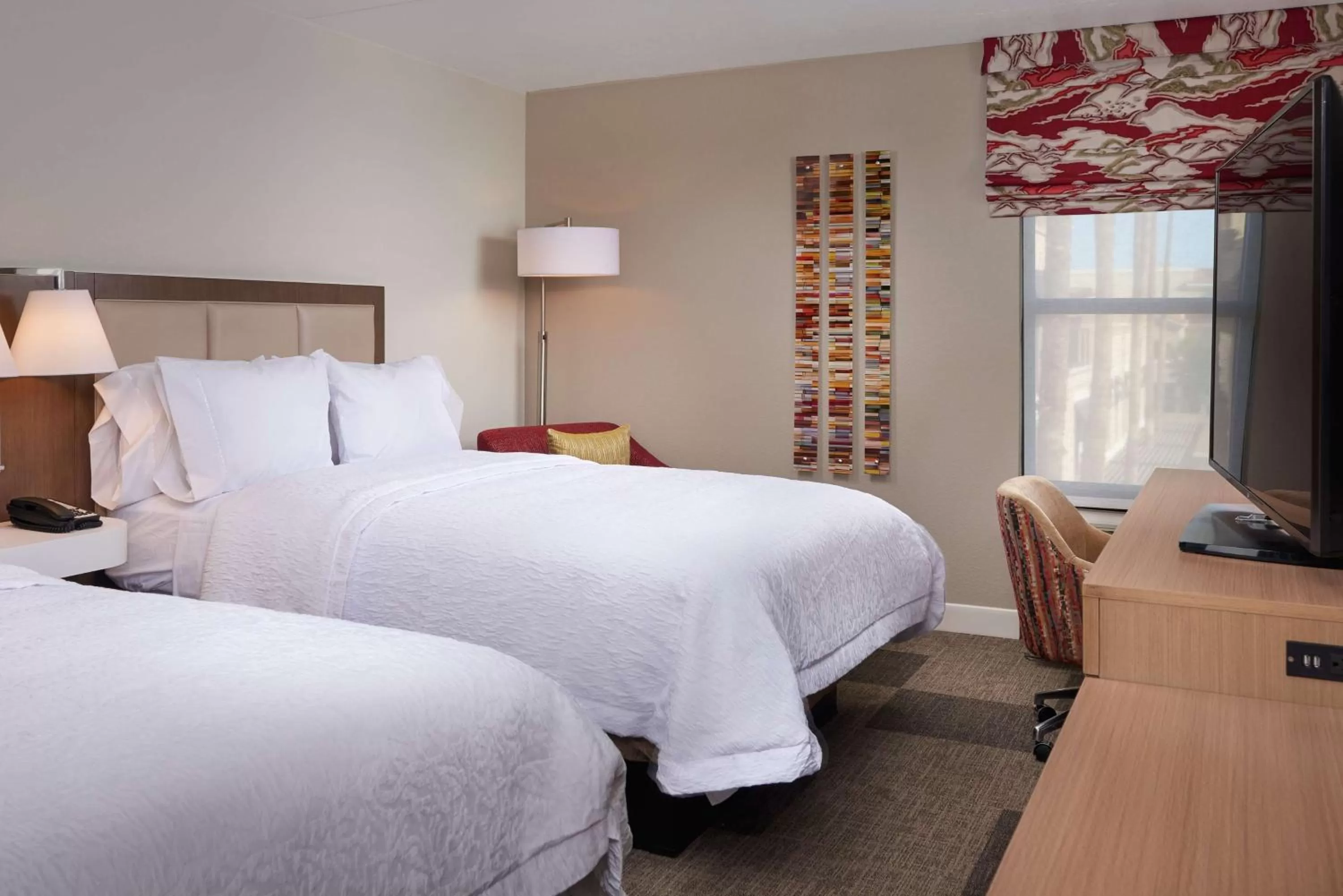 Bedroom, Bed in Hampton Inn & Suites Scottsdale On Shea Blvd