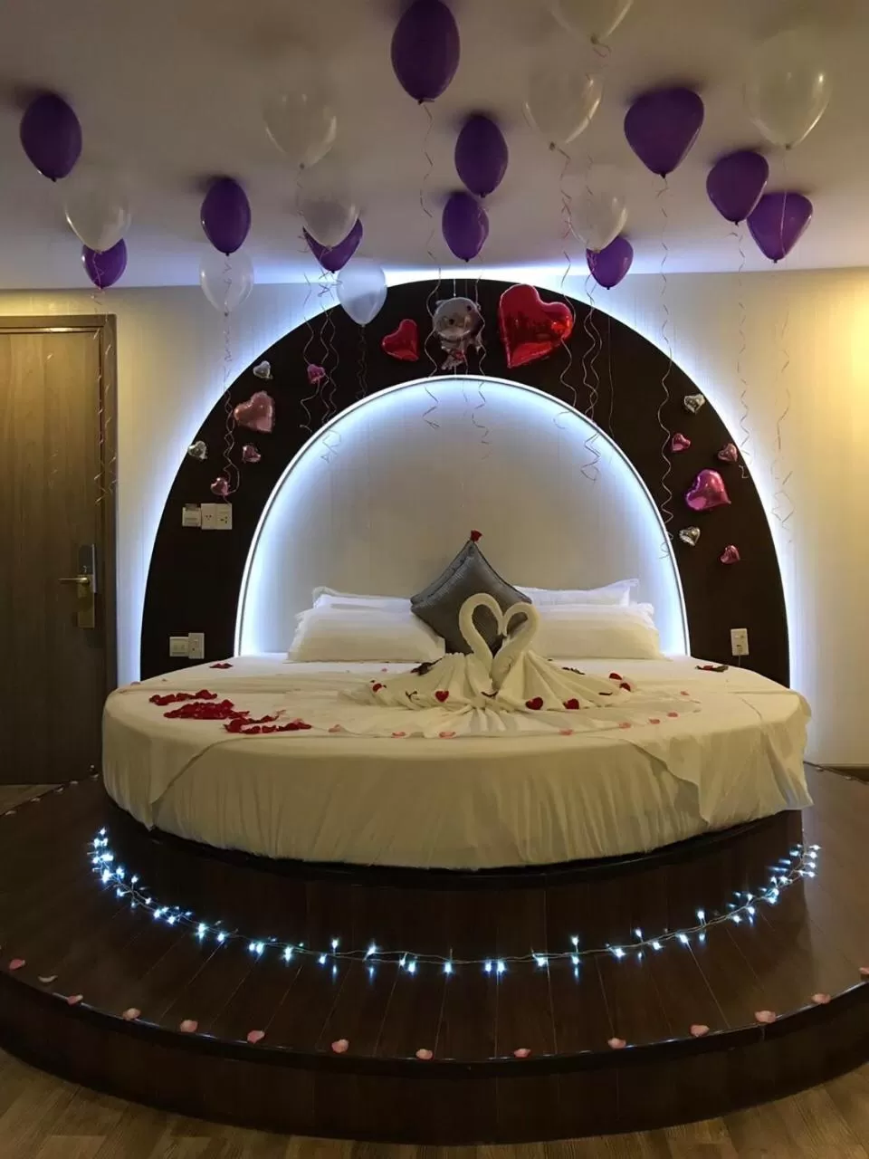 Bedroom, Bed in New Sun Hotel