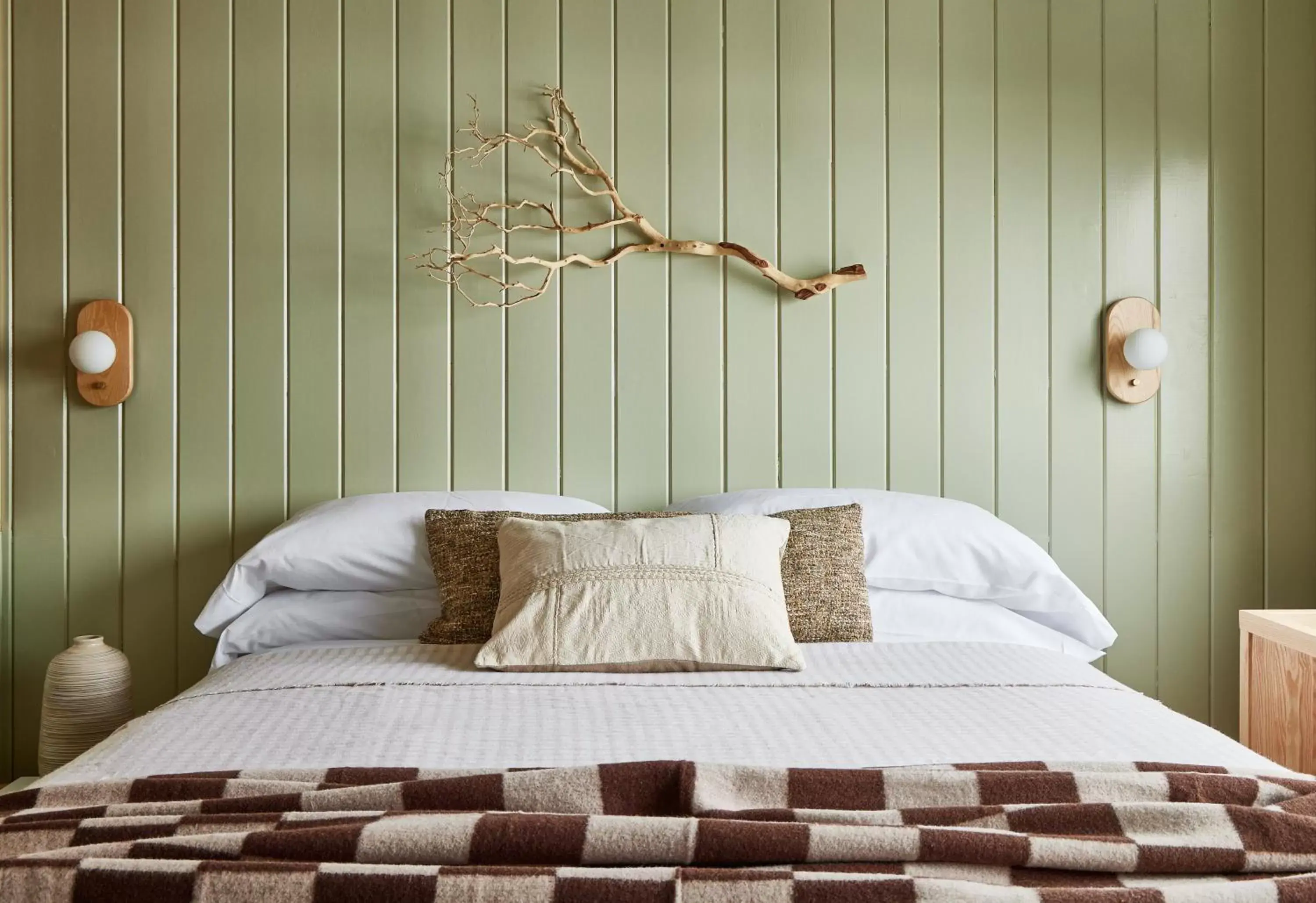 Deluxe King in Bluebird Lake Placid Deluxe King in Bluebird Lake Placid