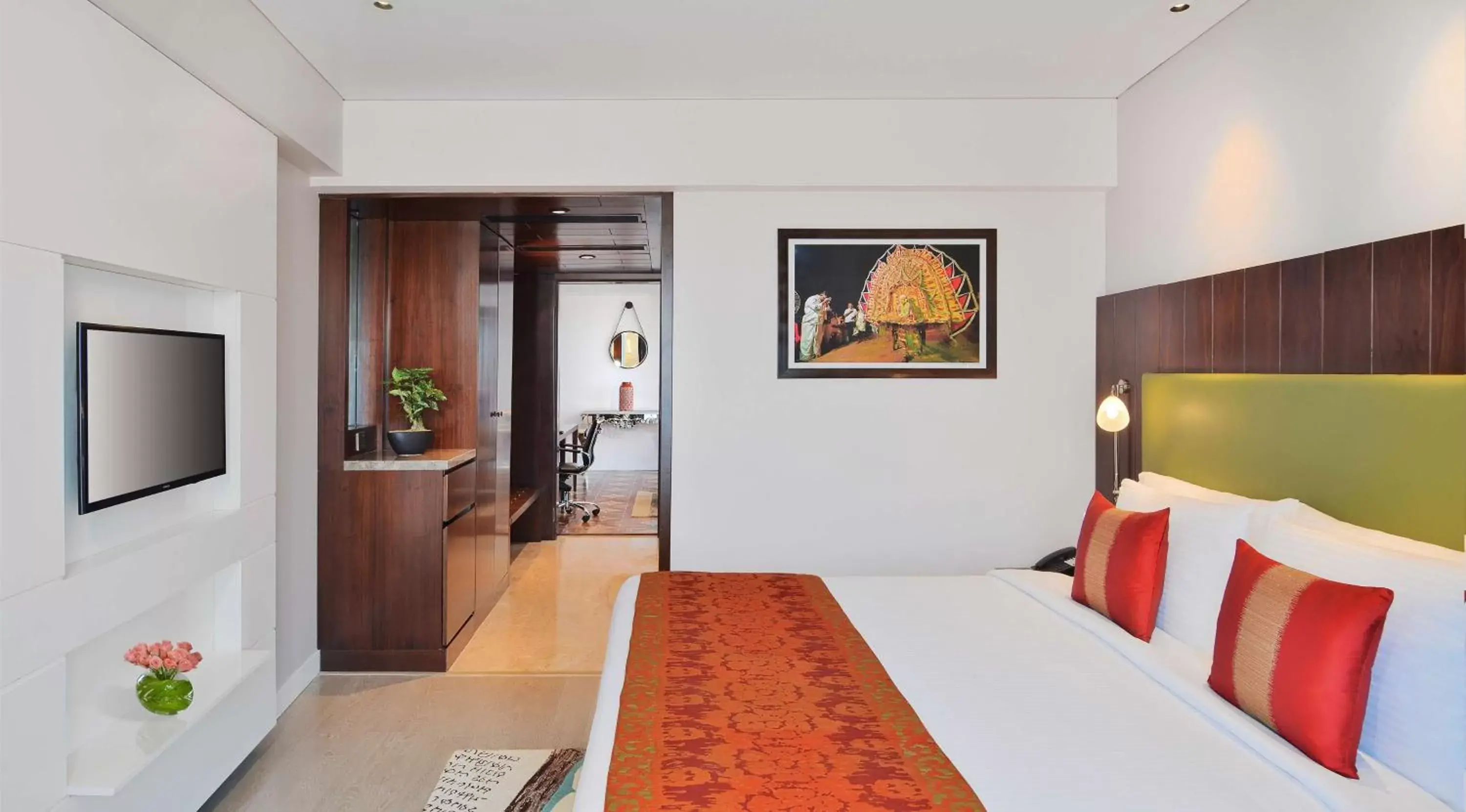 Photo of the whole room, Bed in Country Inns & Suites By Radisson Manipal