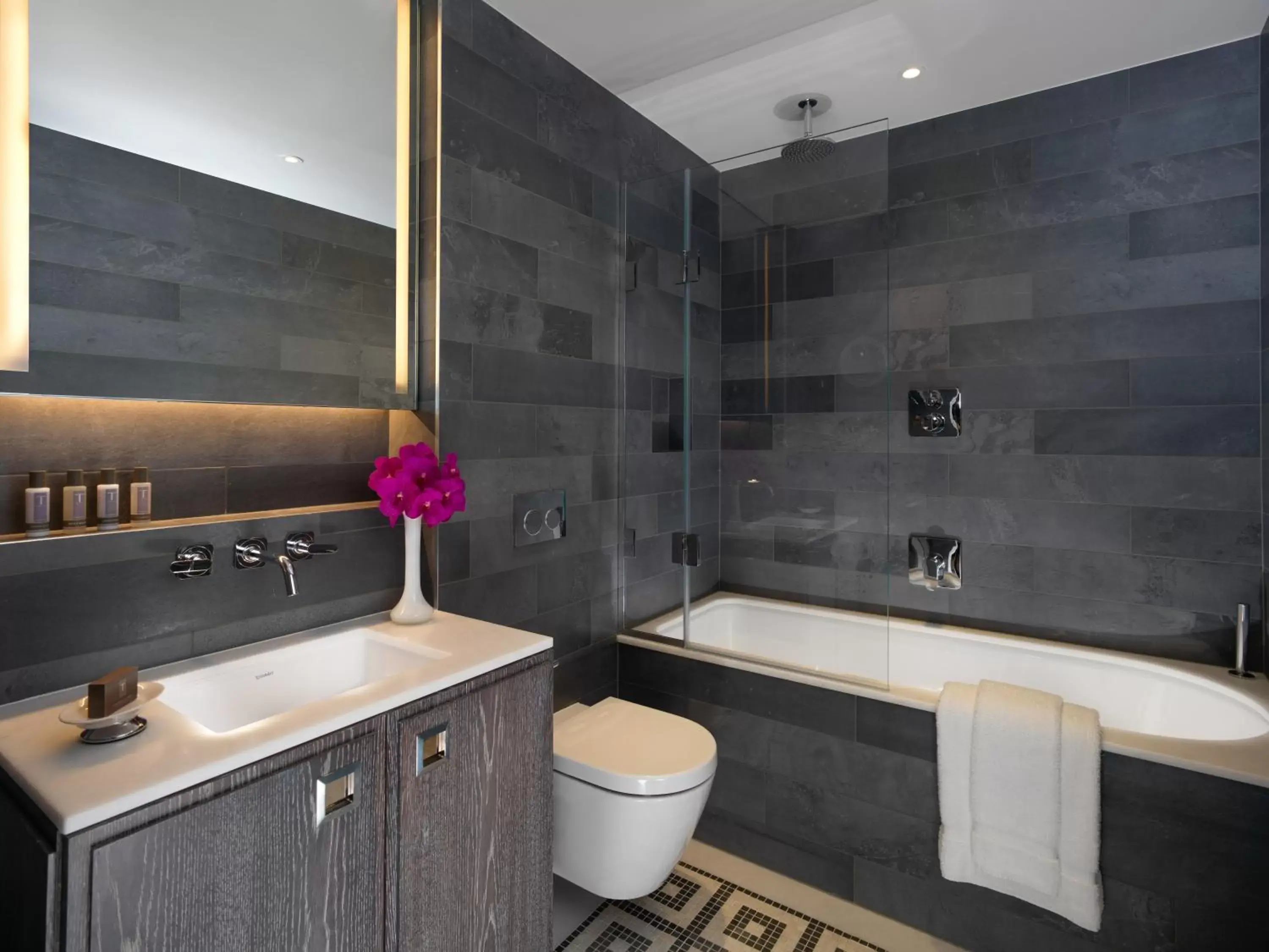 Bathroom in Flemings Mayfair - Small Luxury Hotel of the World