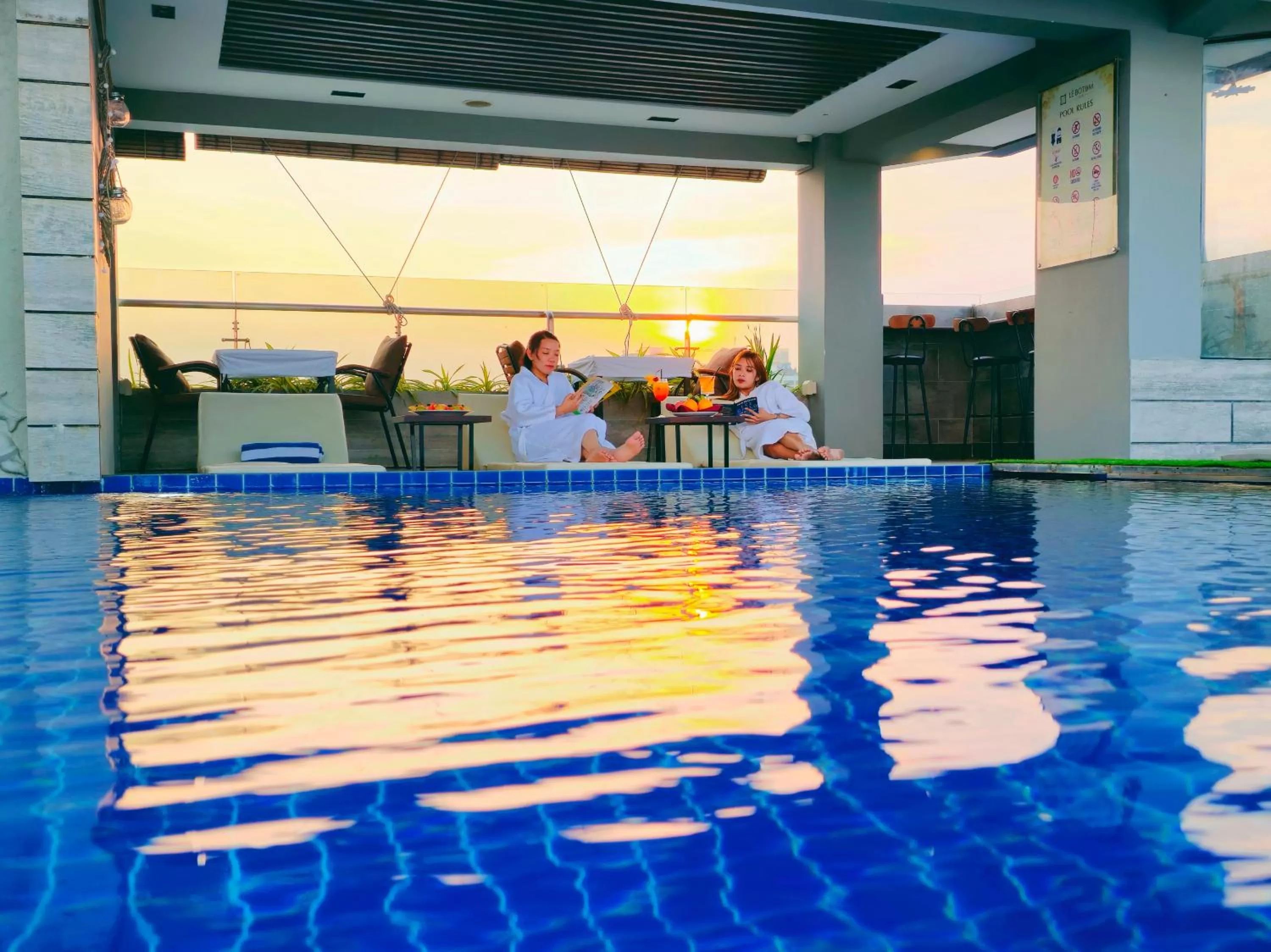 Swimming pool in Le Botum Hotel