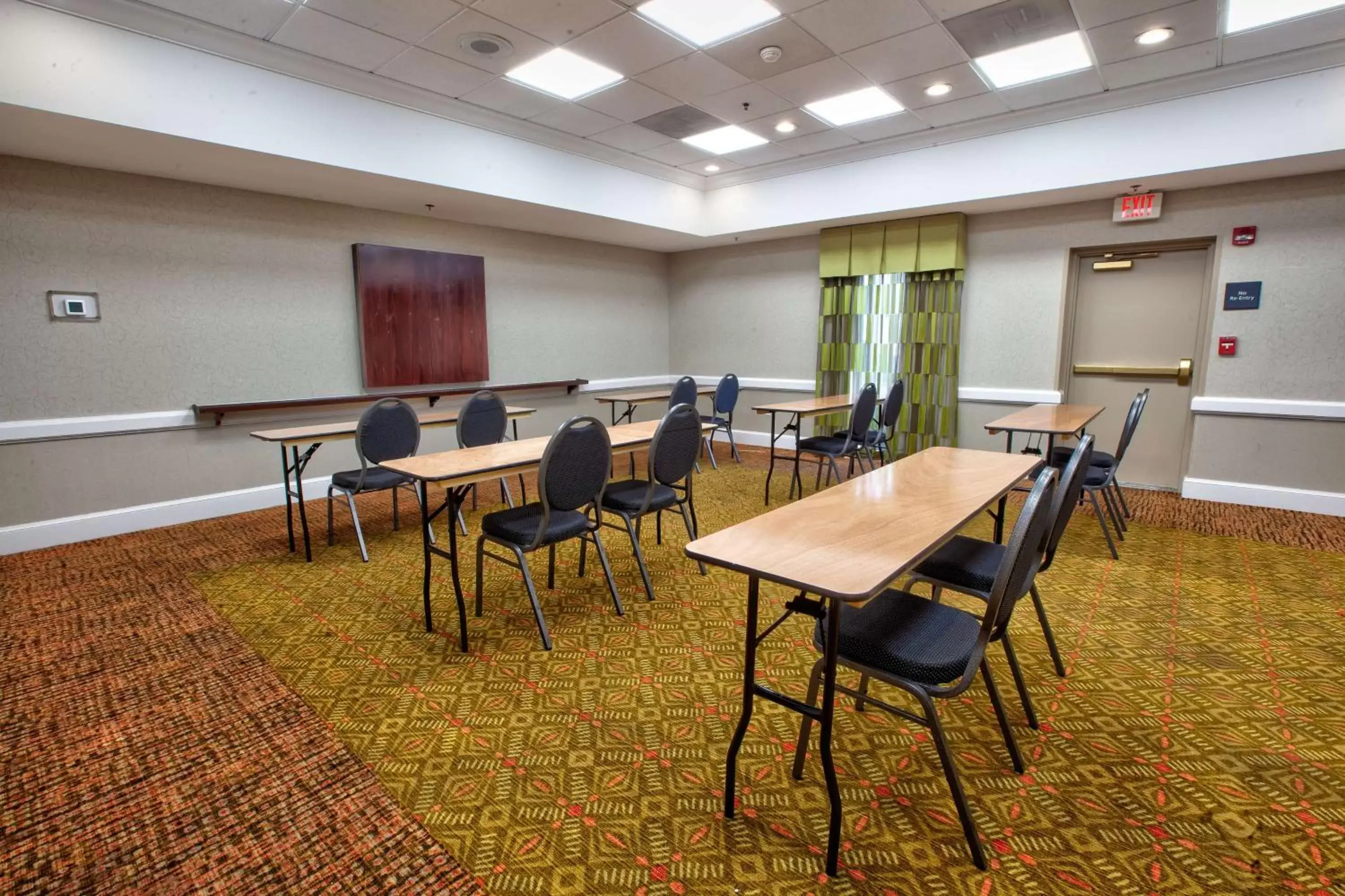 Meeting/conference room in Hampton Inn College Park