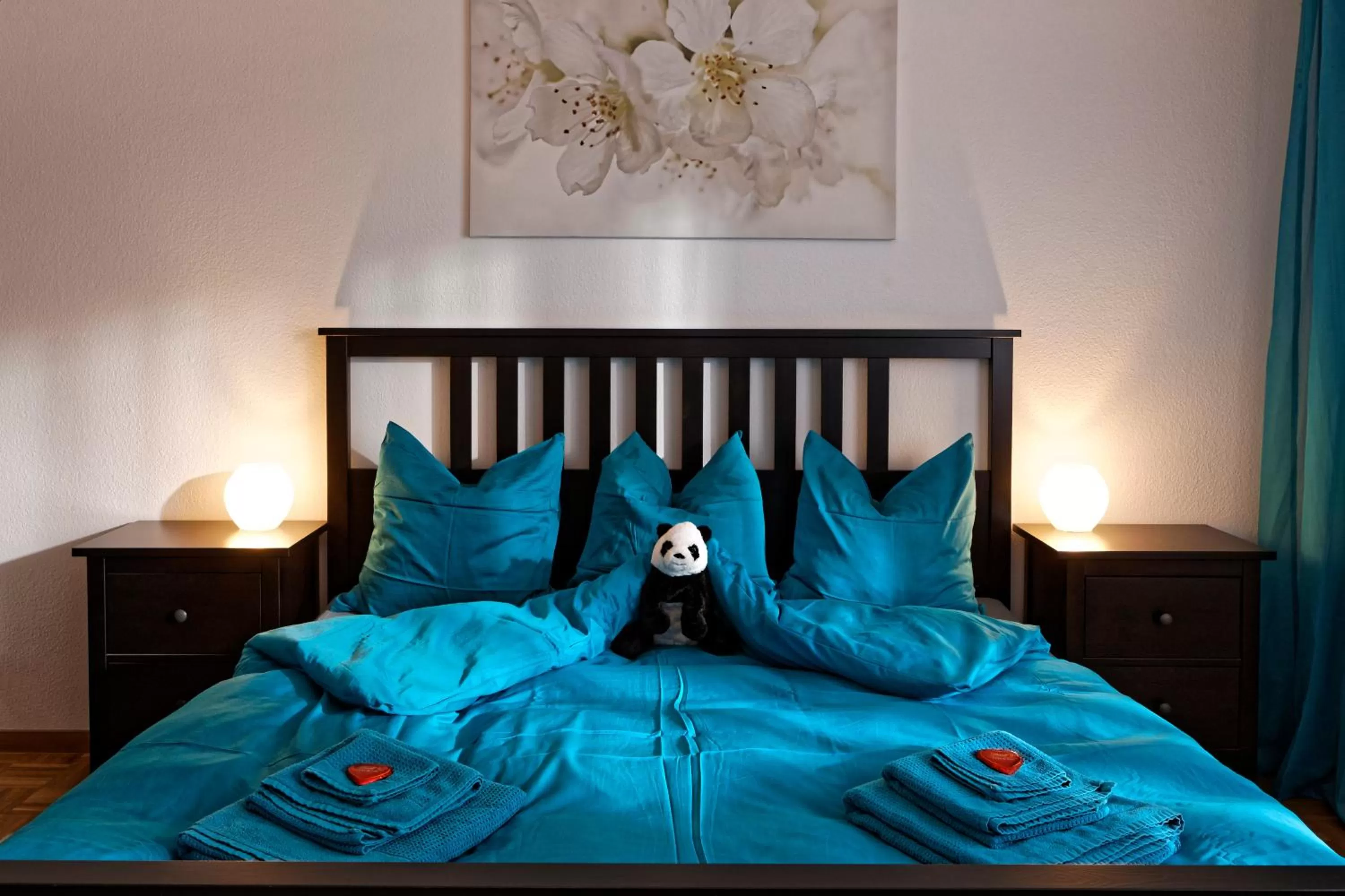 Bed in Max Aviation Villa & Apartments