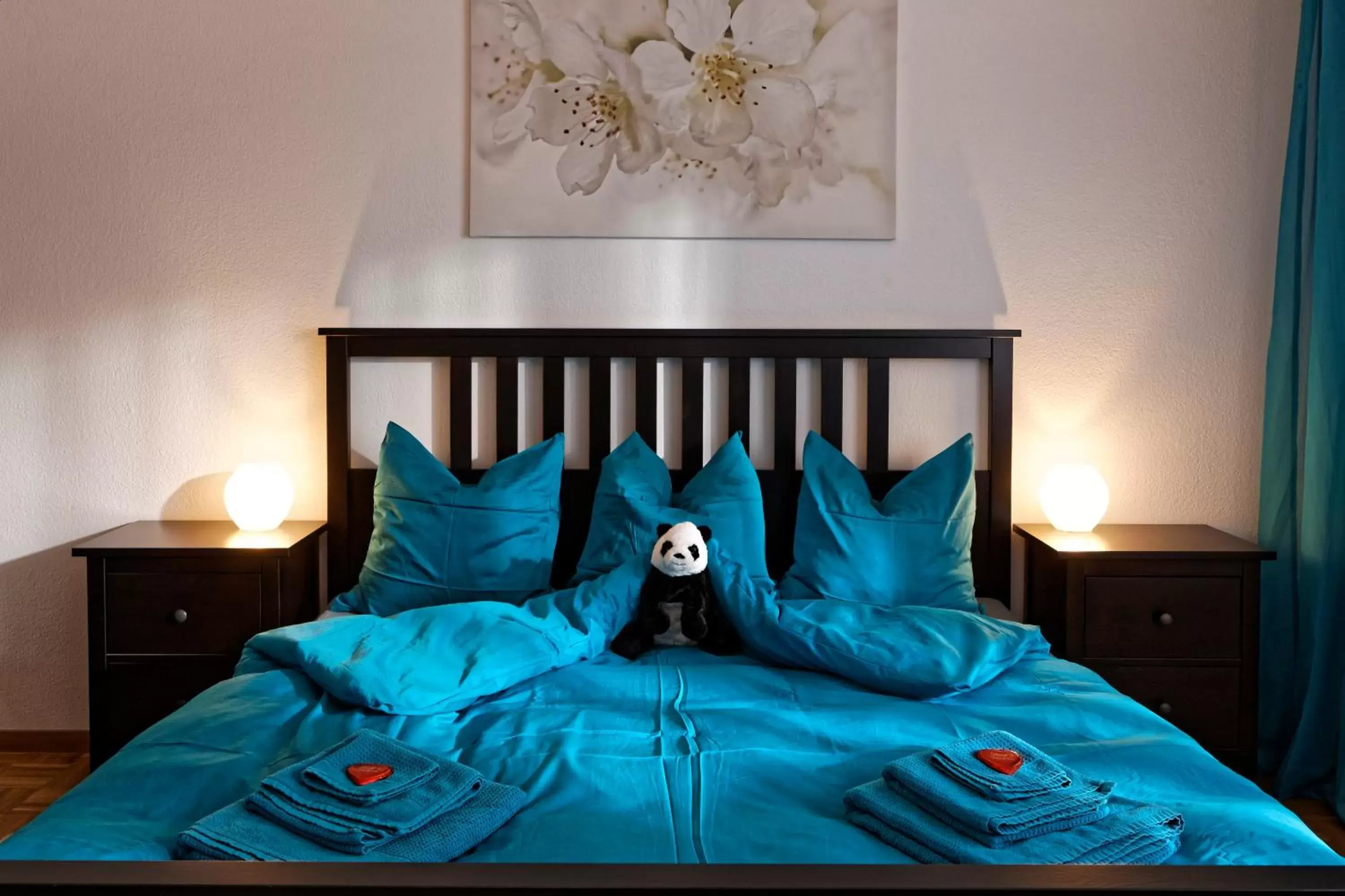 Bed in Max Aviation Villa & Apartments