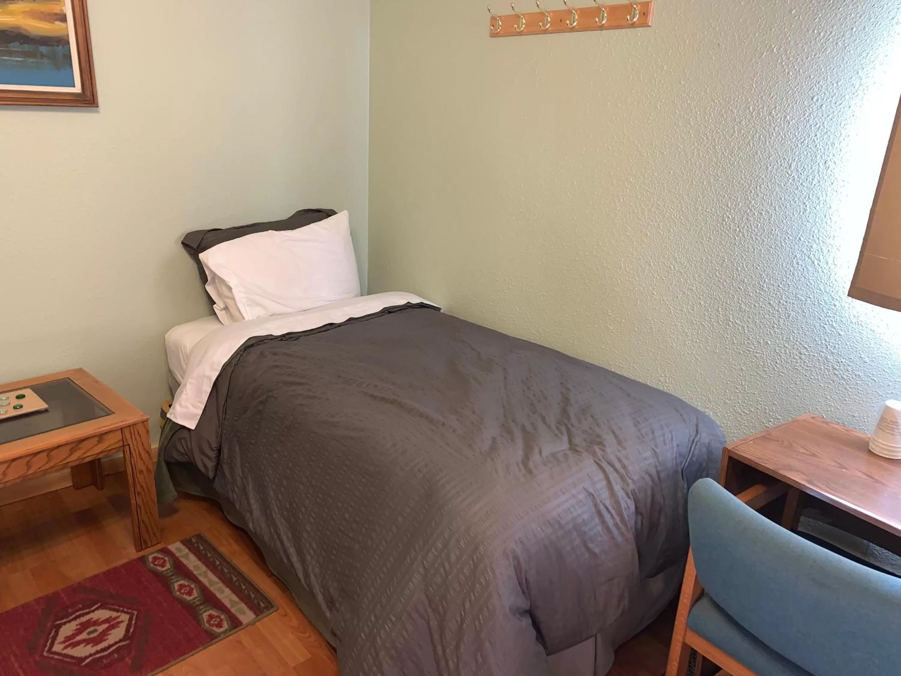 Bed in Glacier Haven Inn