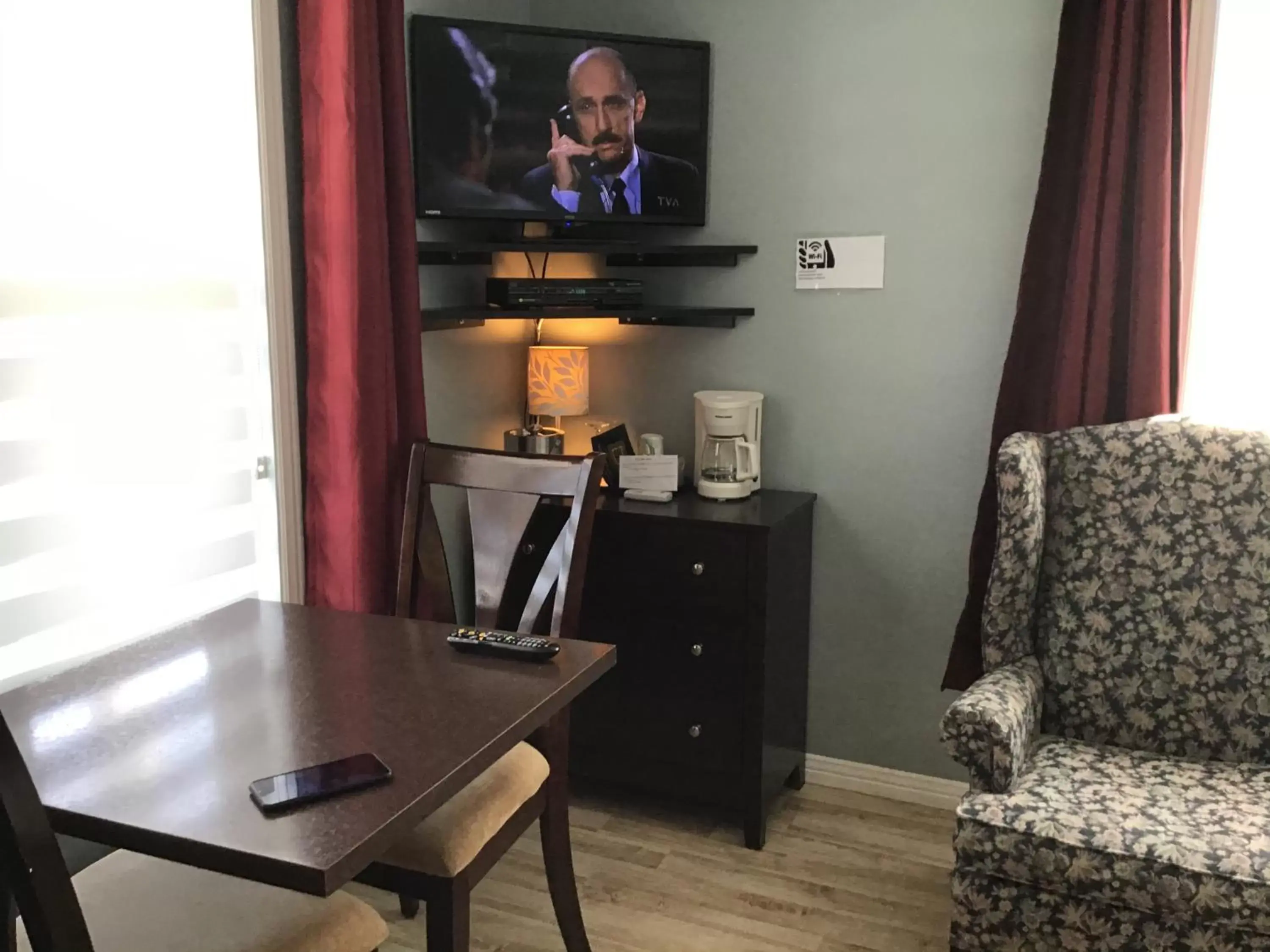 Seating area, TV/Entertainment Center in Petit Hôtel Amara