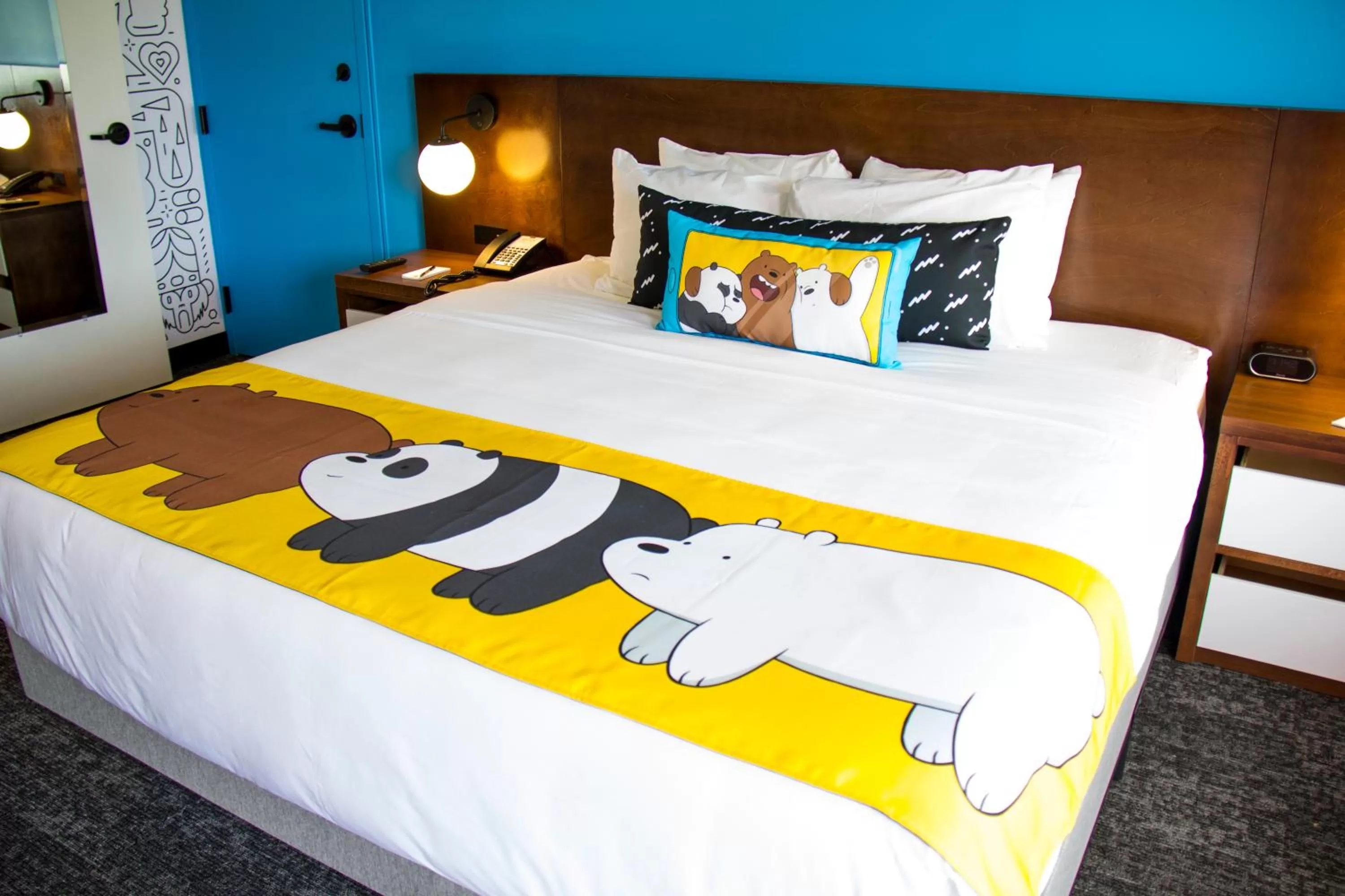 Bed in Cartoon Network Hotel