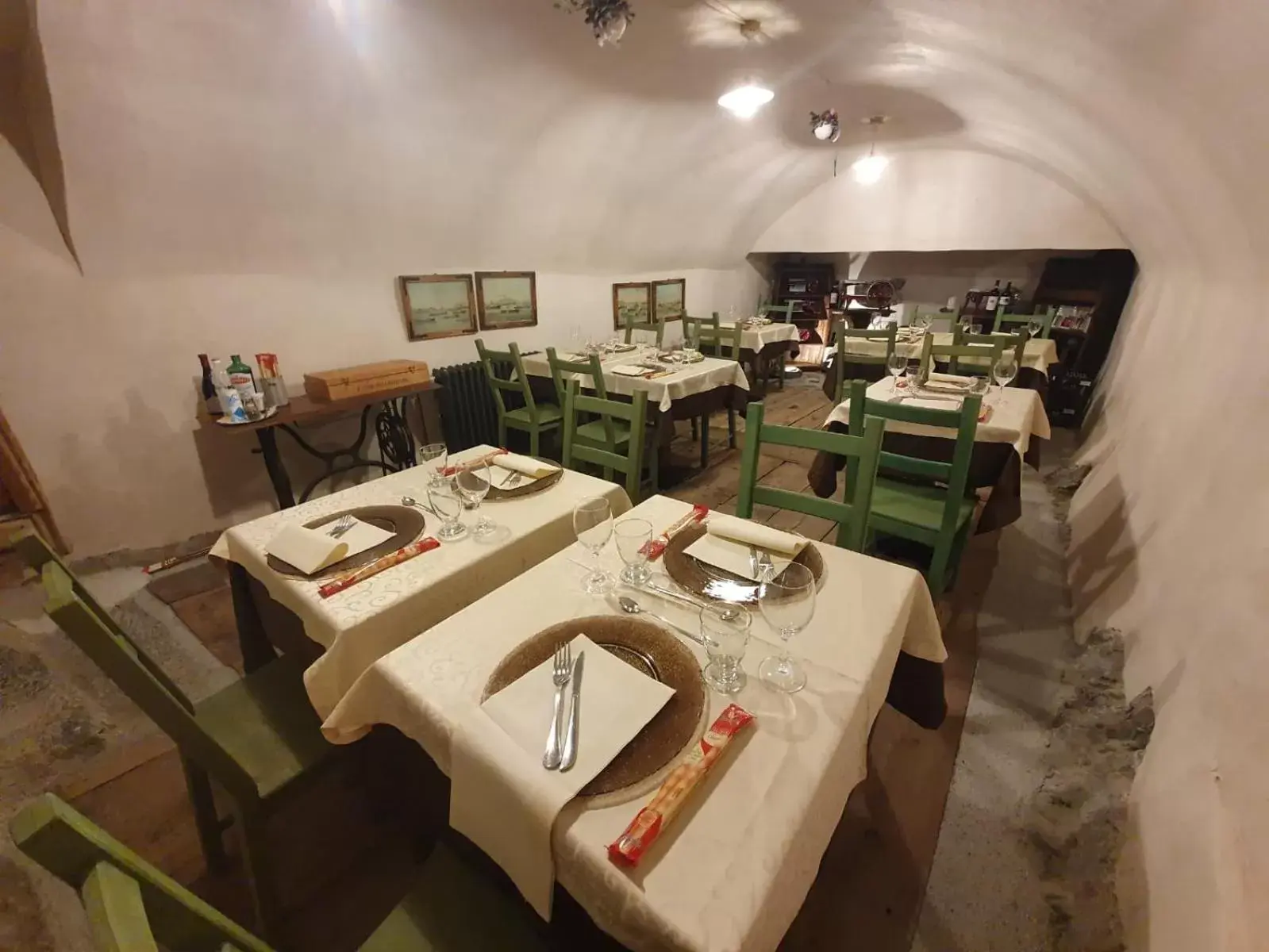 Restaurant/Places to Eat in Hotel Garni Le Corti