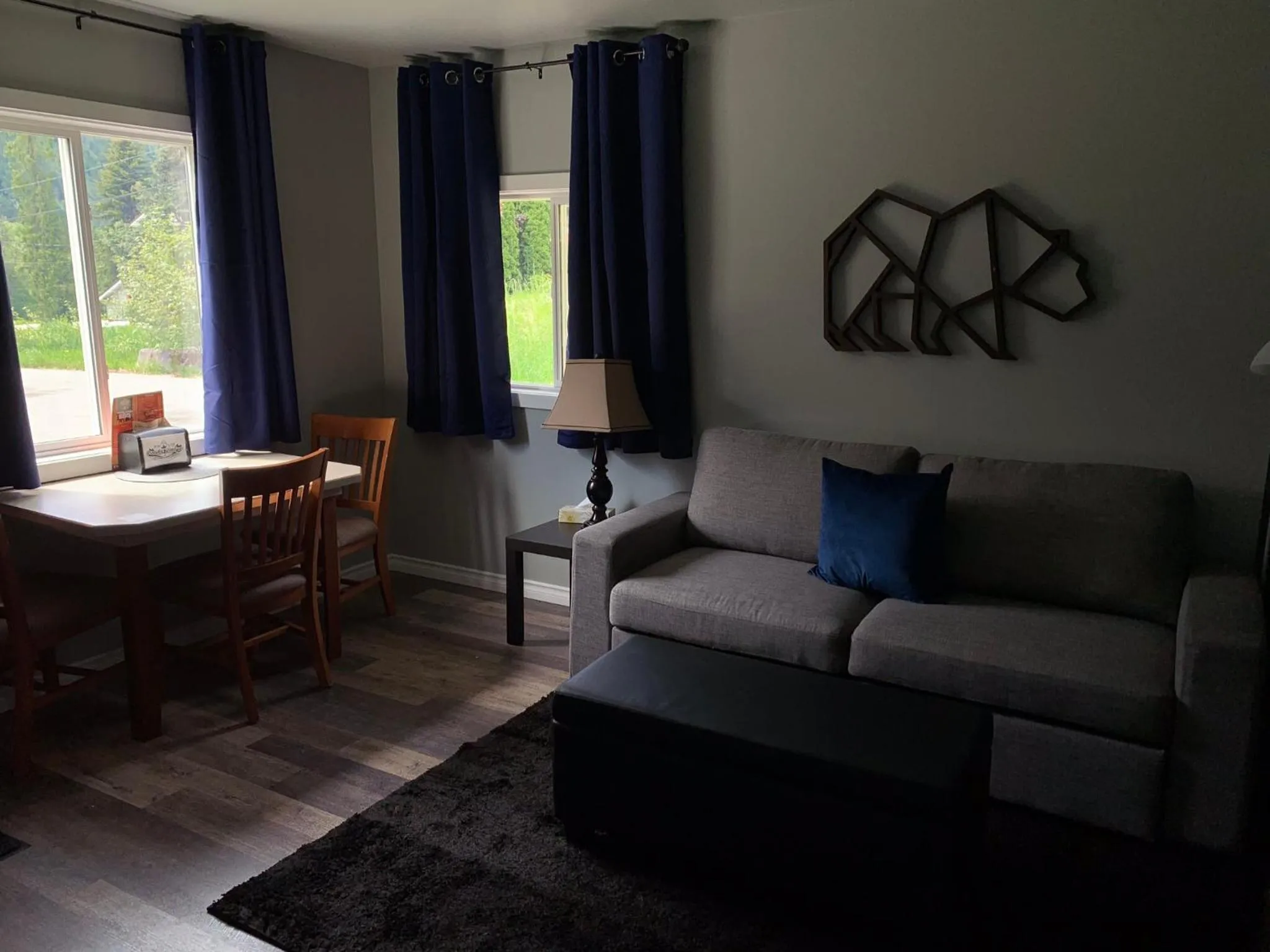 Living room in Peaks Lodge