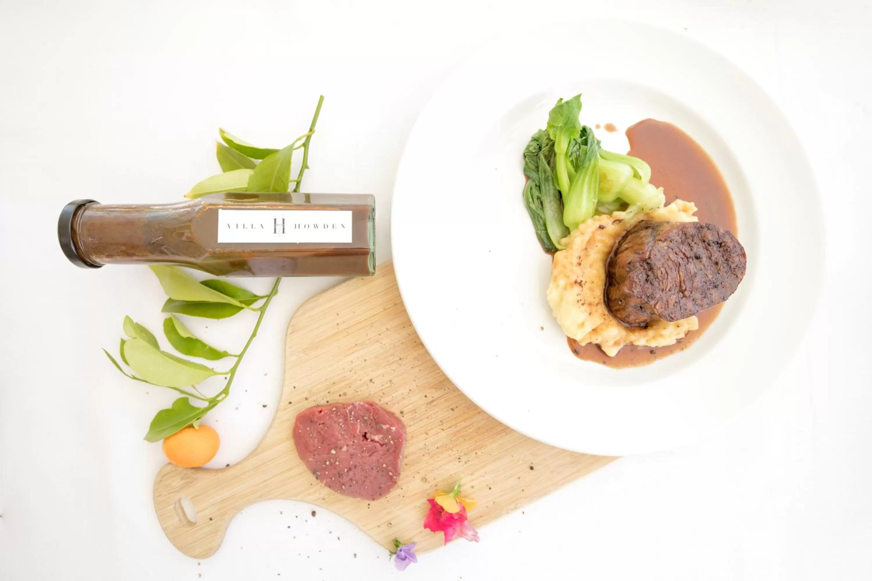 Restaurant/places to eat in Villa Howden