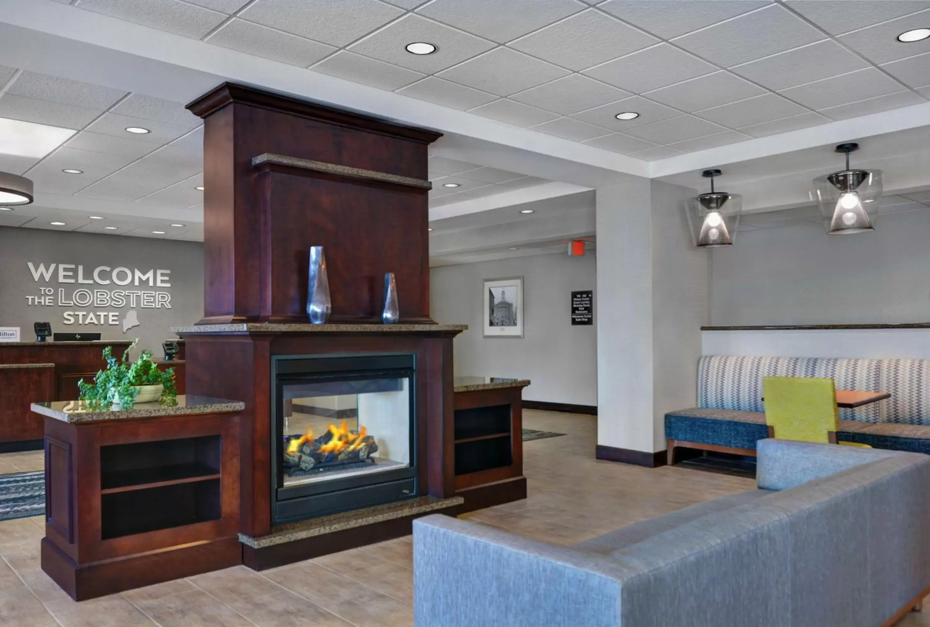 Lobby or reception in Hampton Inn Bath - Brunswick Area , ME Lobby or reception in Hampton Inn Bath - Brunswick Area , ME