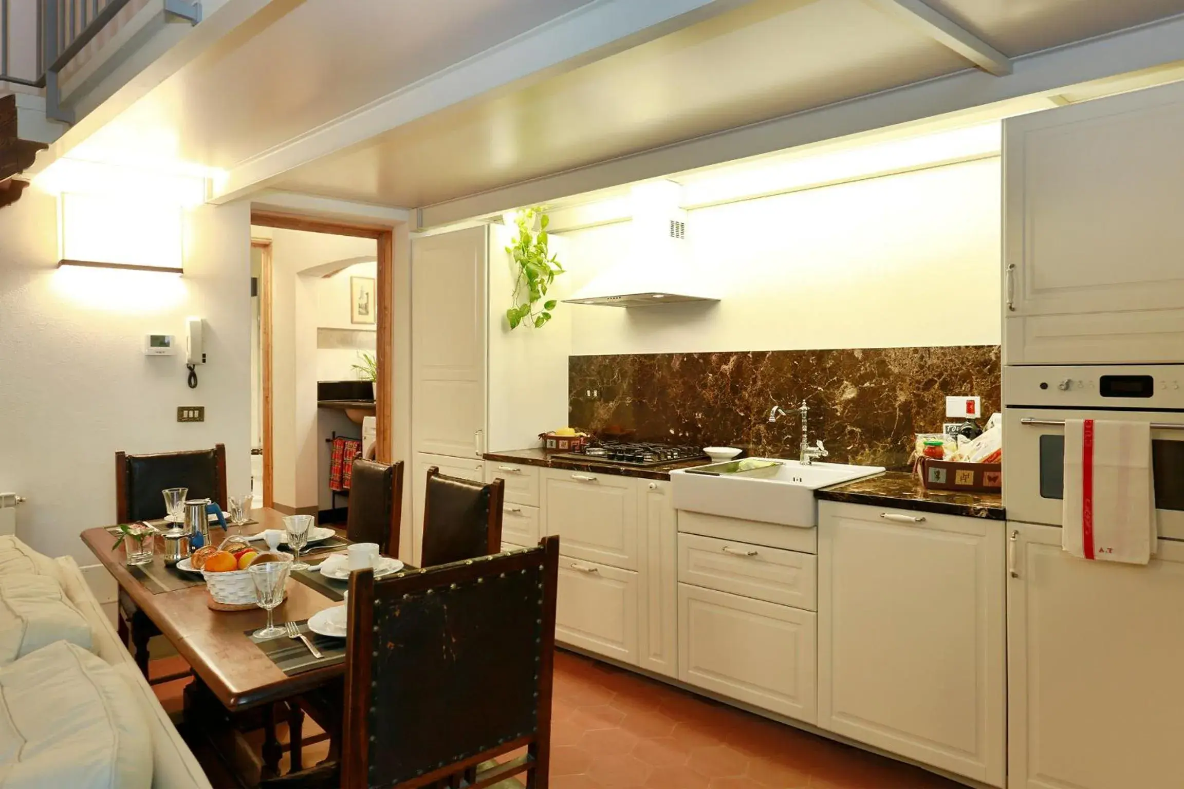 Communal lounge/ TV room, Kitchen/Kitchenette in Florence Pitti Loft