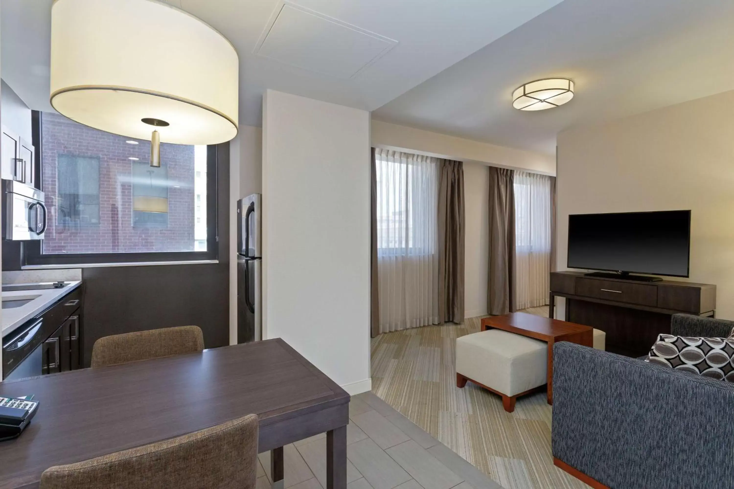 Living room, Seating Area in Homewood Suites by Hilton Richmond-Downtown