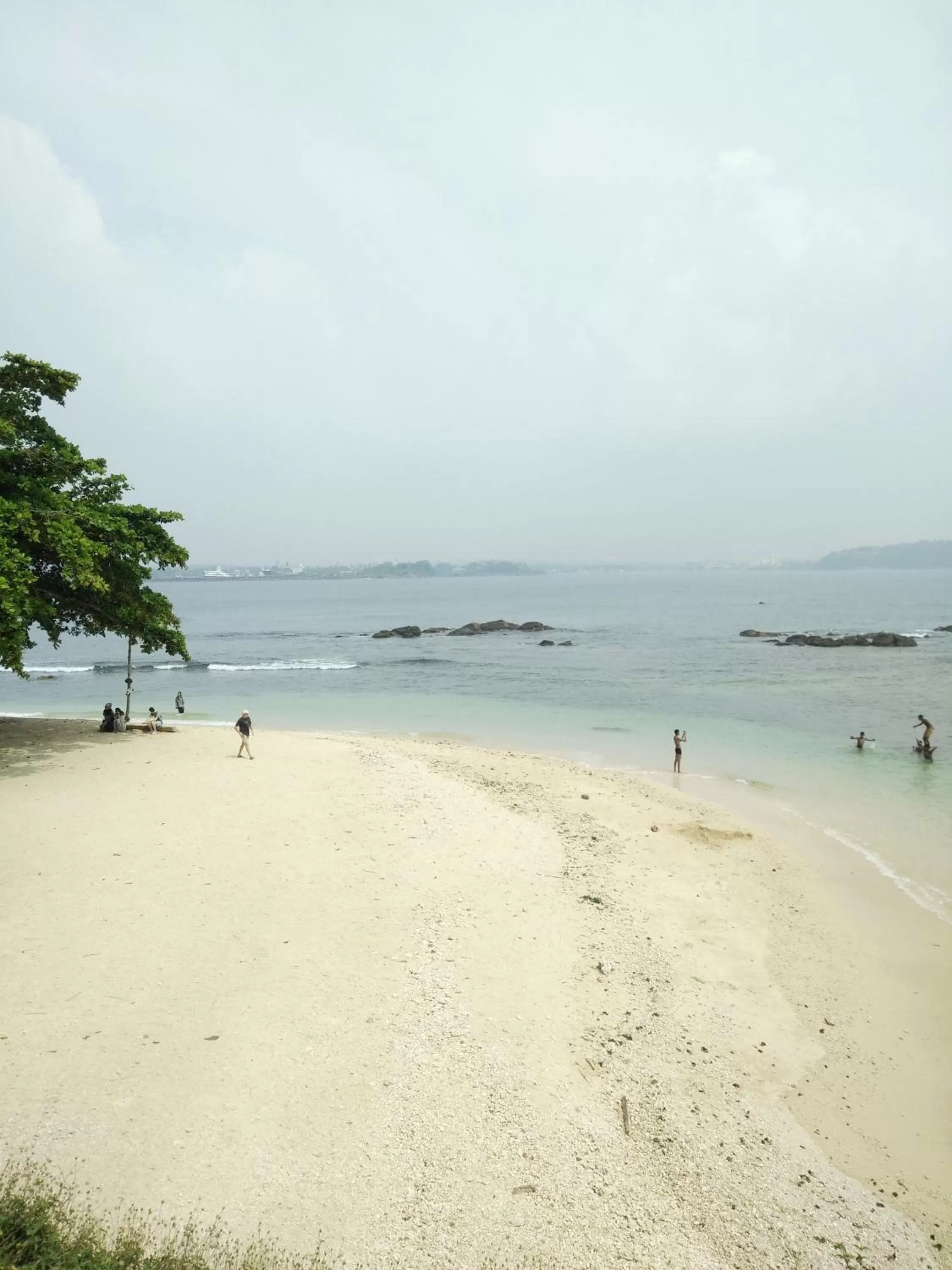 Beach in Ocean Bay Surf Resort Weligama