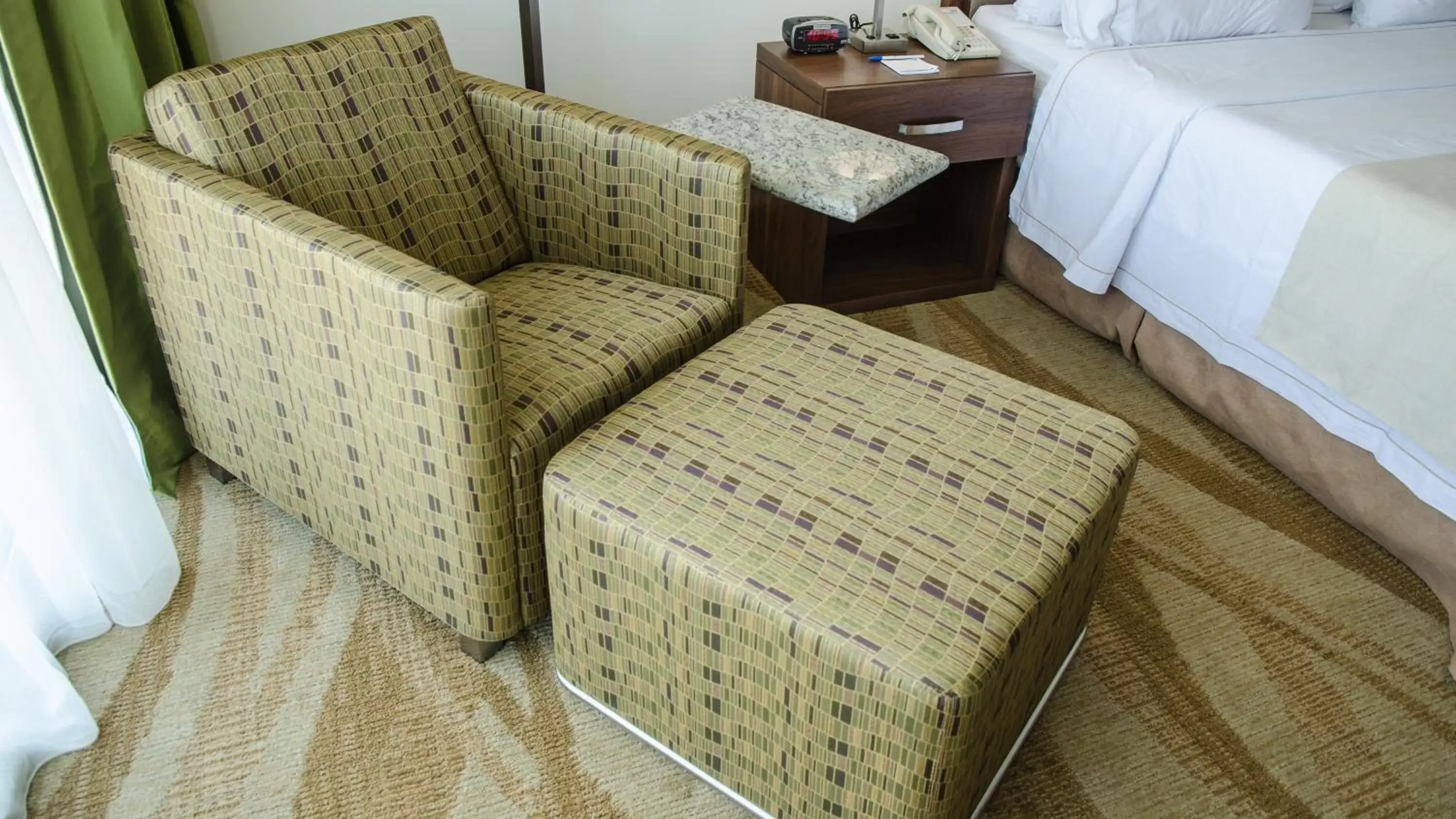 Photo of the whole room, Seating Area in Holiday Inn Express and Suites Celaya, an IHG Hotel