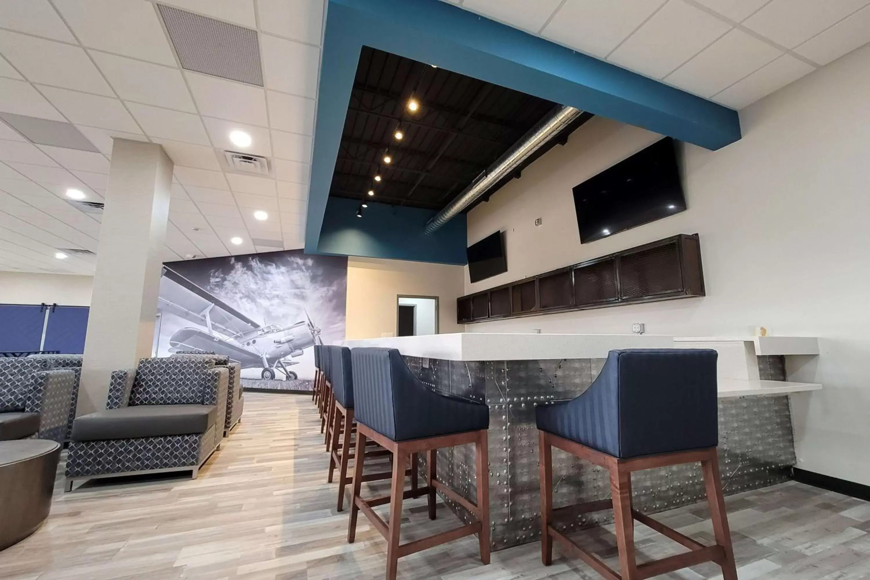 Lobby or reception in Hawthorn Suites by Wyndham Wichita Airport