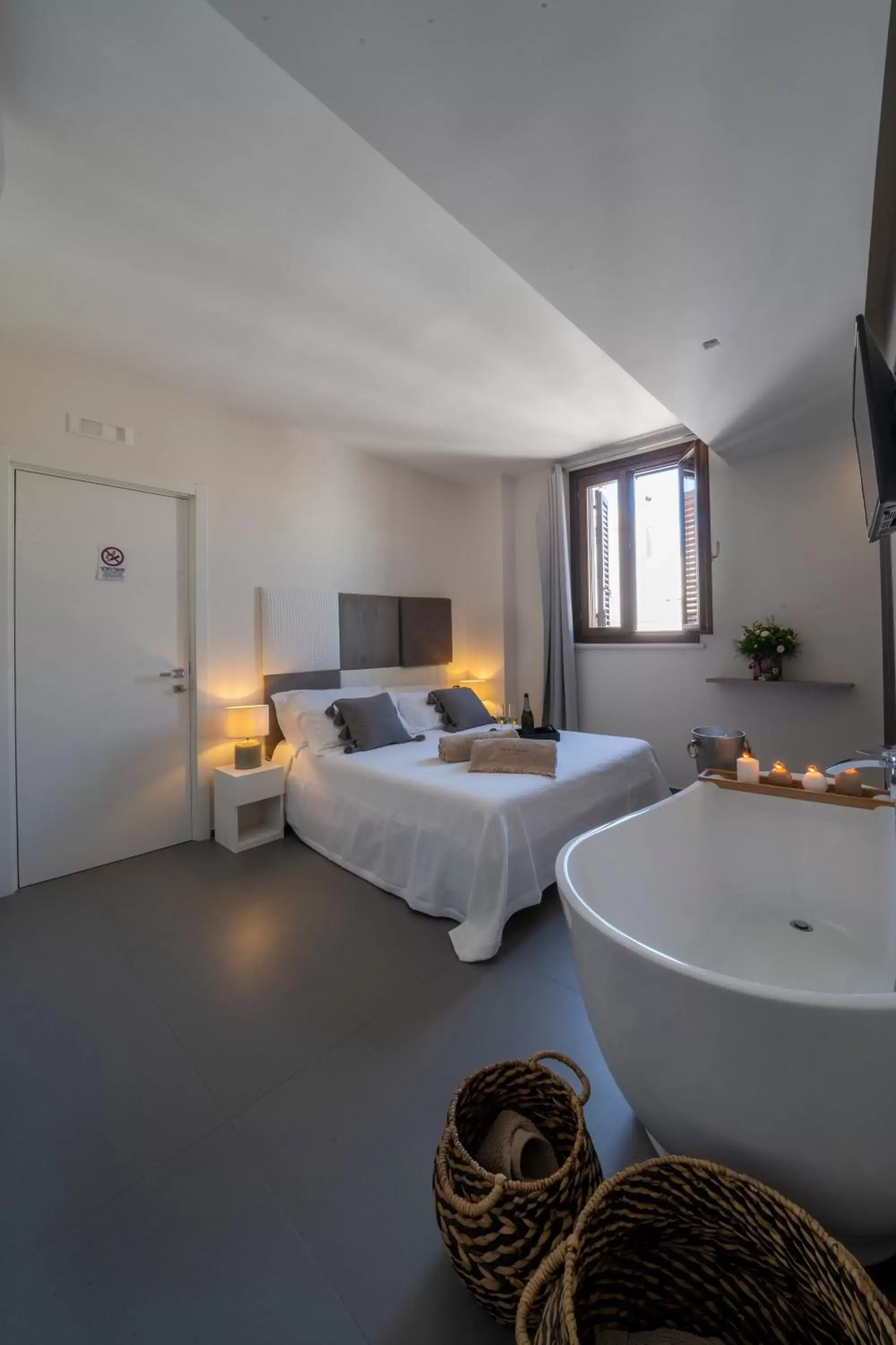 Bedroom in Dimora Valmar Luxury Charm