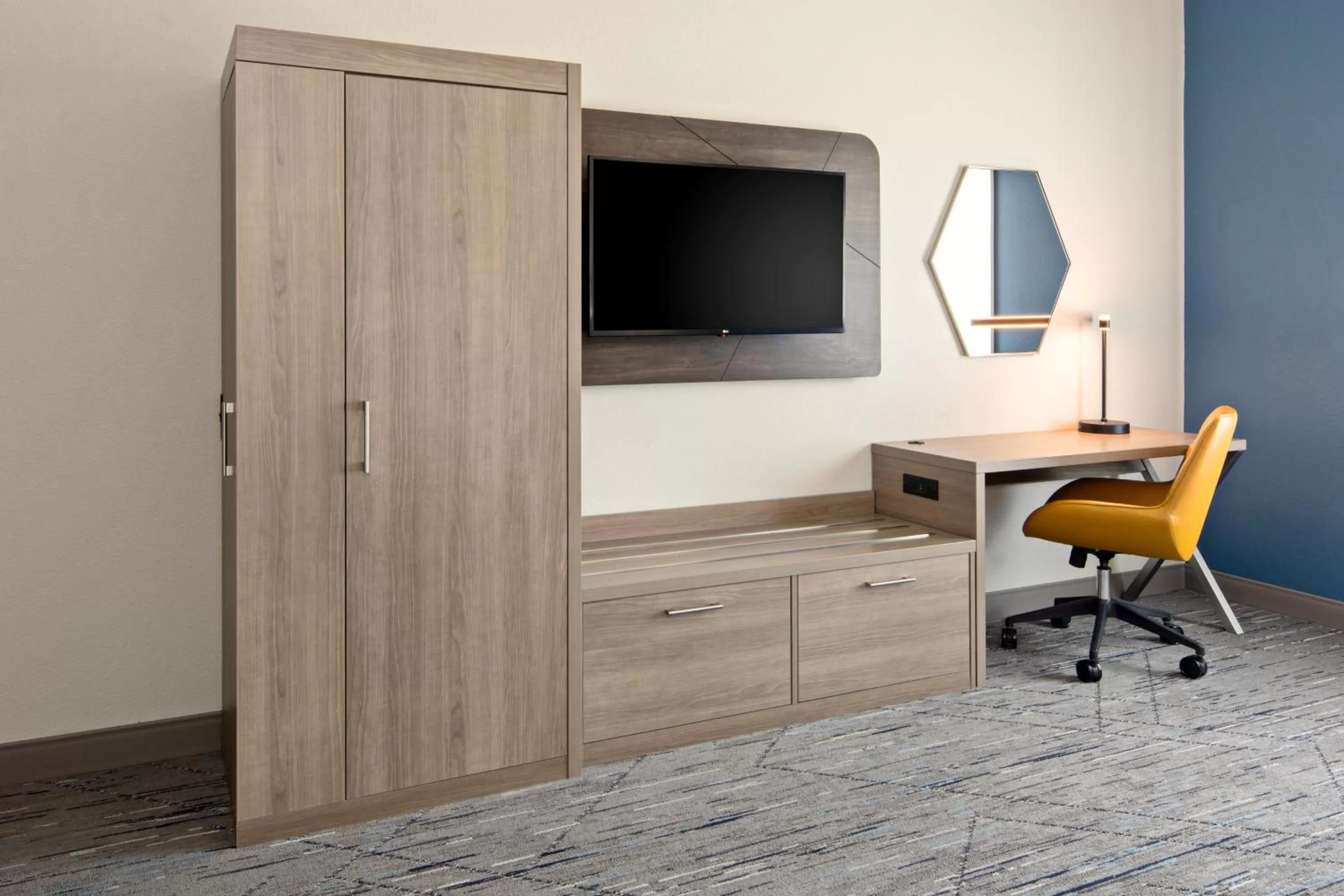 Holiday Inn Express & Suites Palm Desert - Millennium by IHG