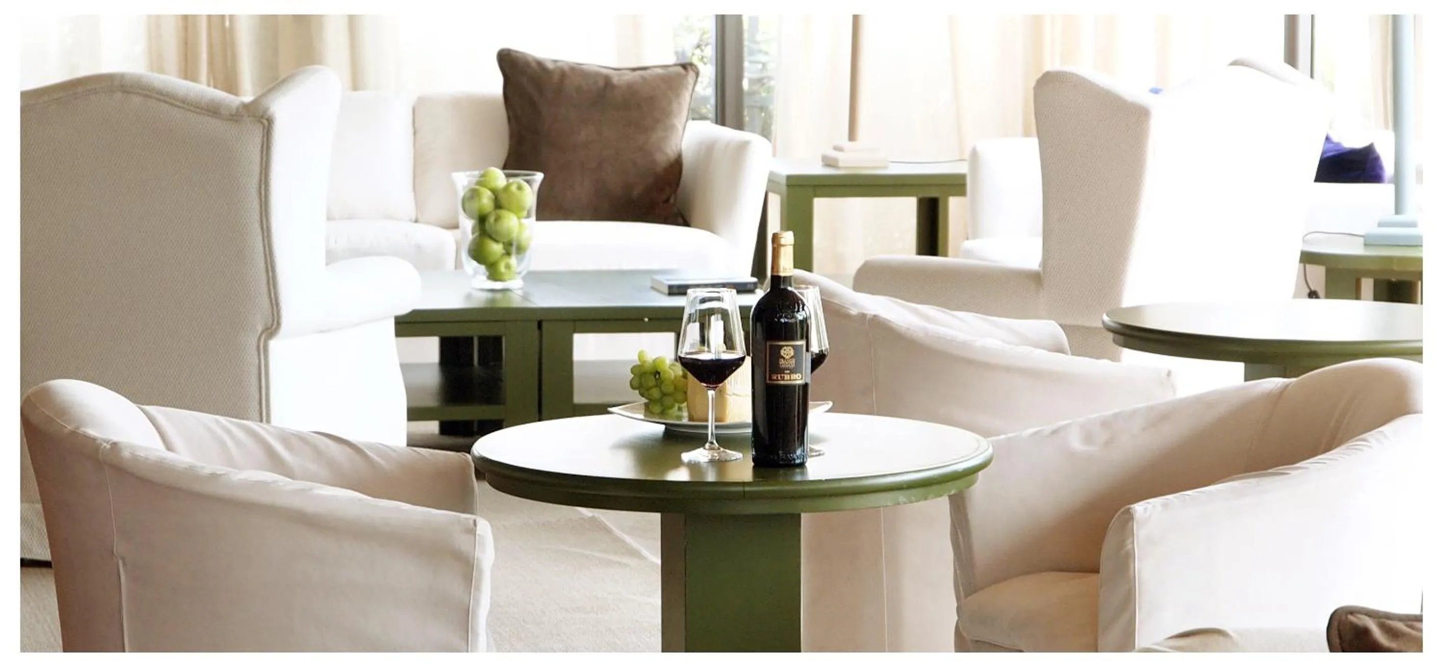 Communal lounge/ TV room in Relais Todini - Residenza d'epoca - Luxury Historic house