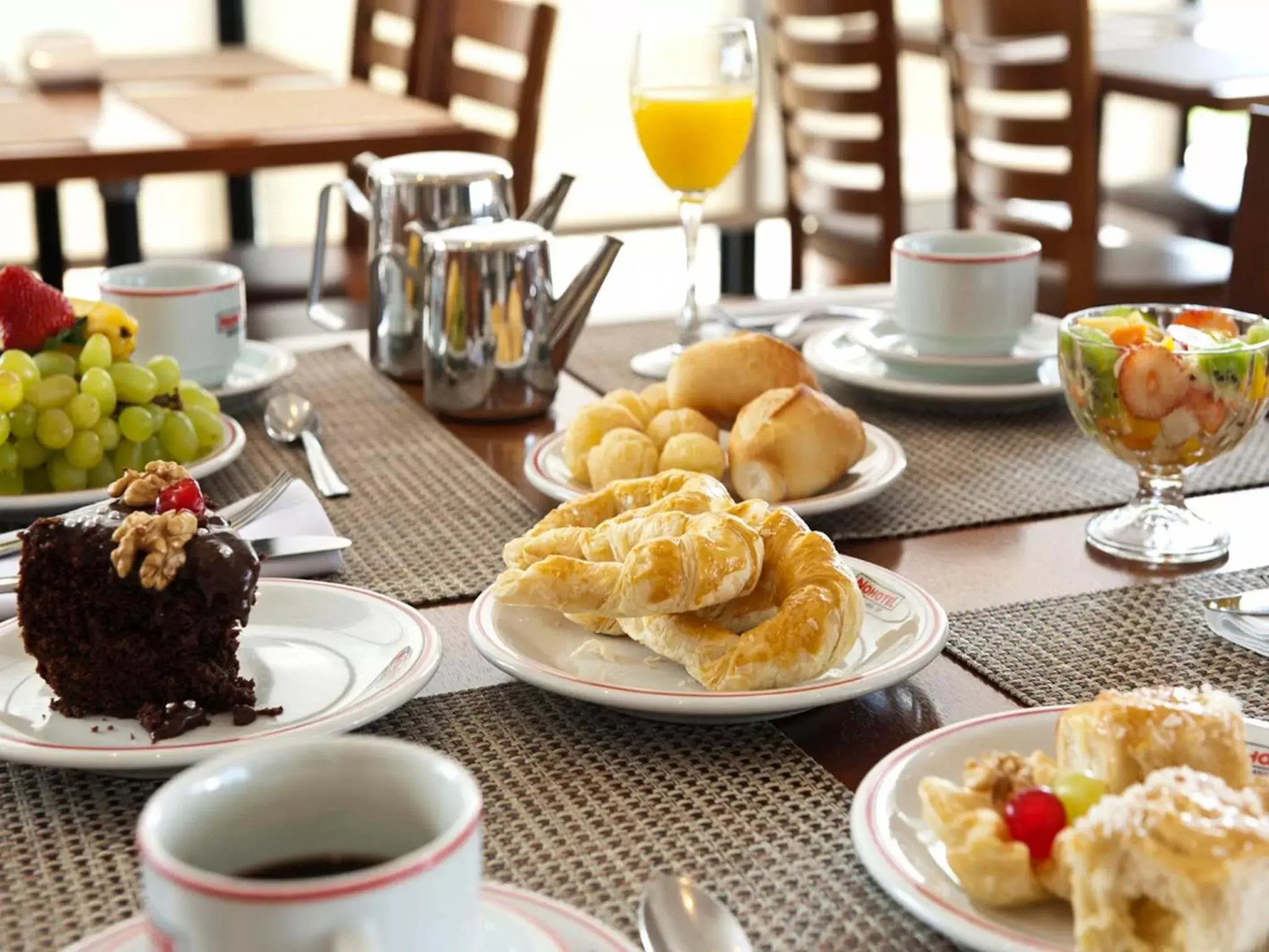 Buffet breakfast, Breakfast in Nohotel Premium Americana