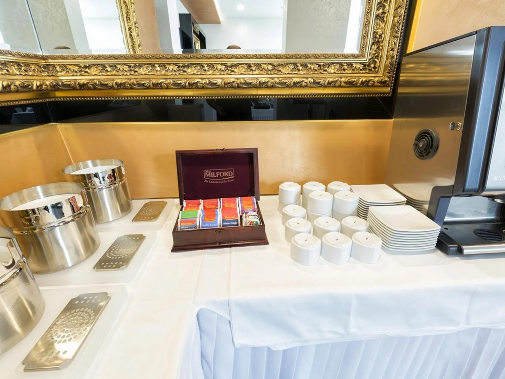 Lounge or bar in Nova City Garni Hotel Signature Collection