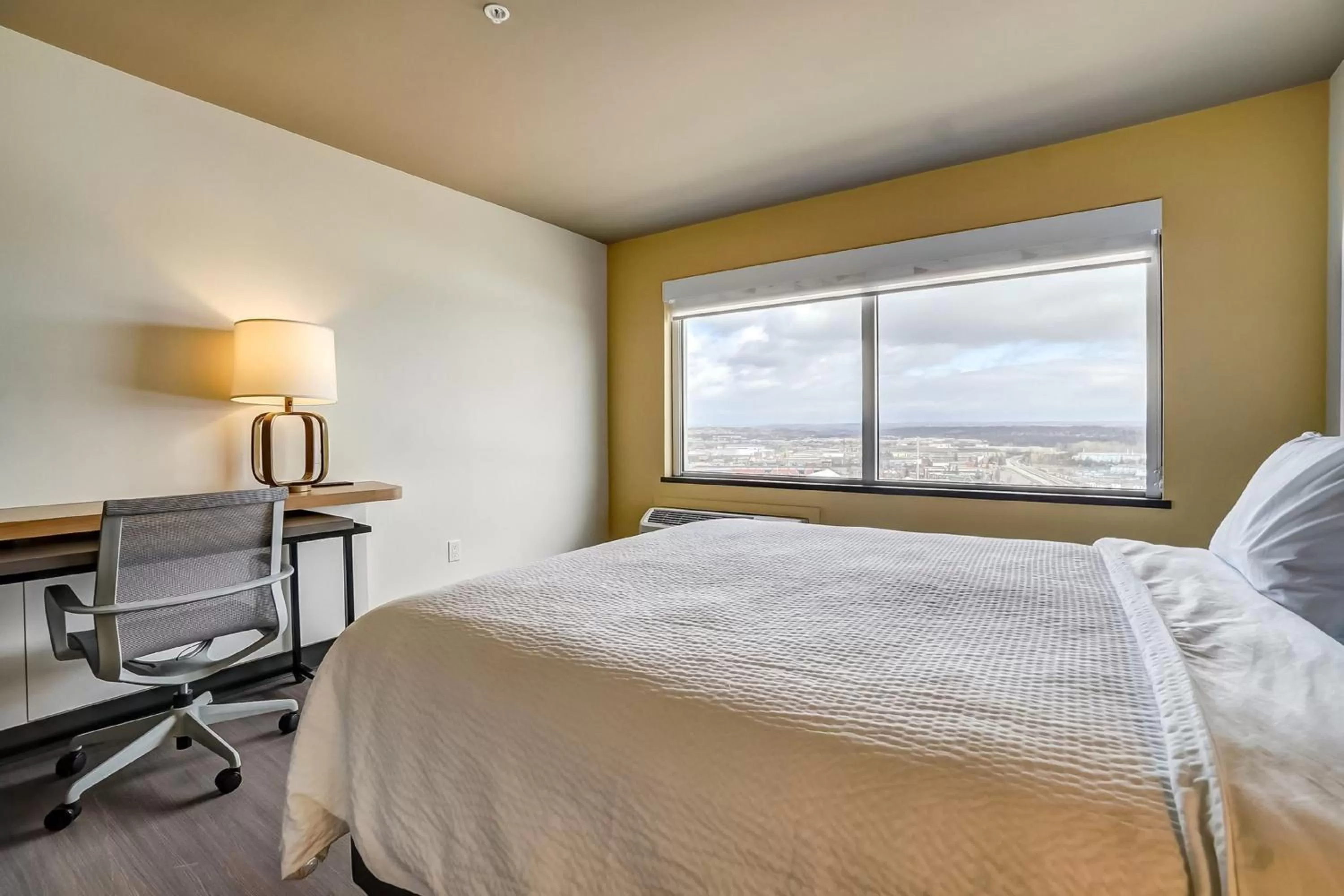 Photo of the whole room, Bed in Holiday Inn Gatineau - Ottawa by IHG