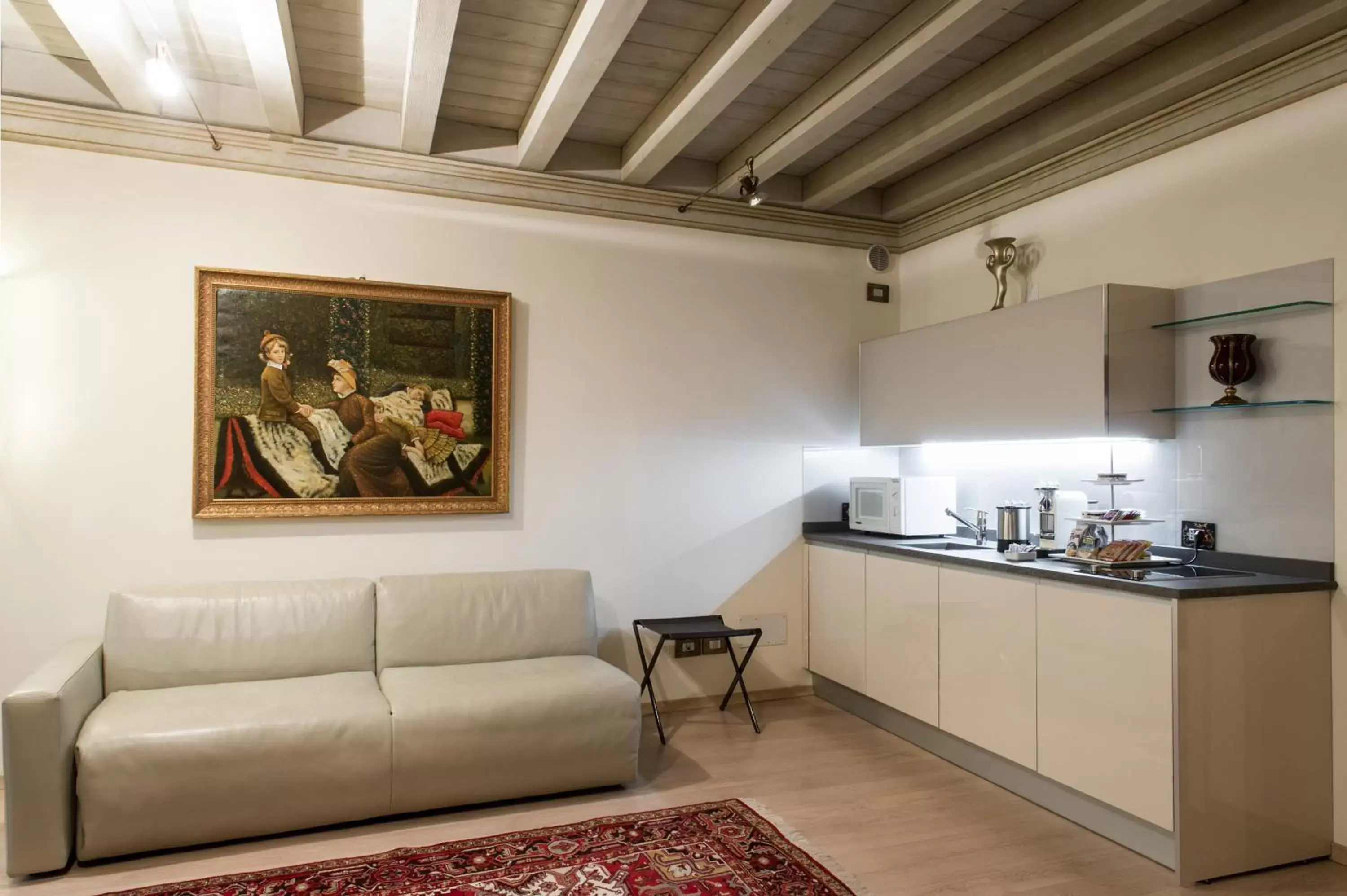 Decorative detail, Kitchen/Kitchenette in La Corte Di Giulietta