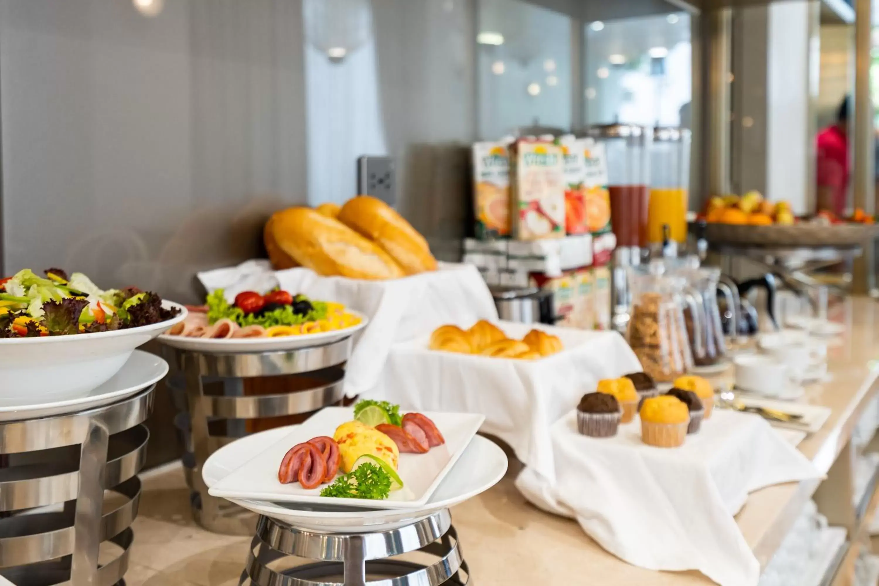 Restaurant/places to eat in Jovia Hotel Restaurant/places to eat in Jovia Hotel