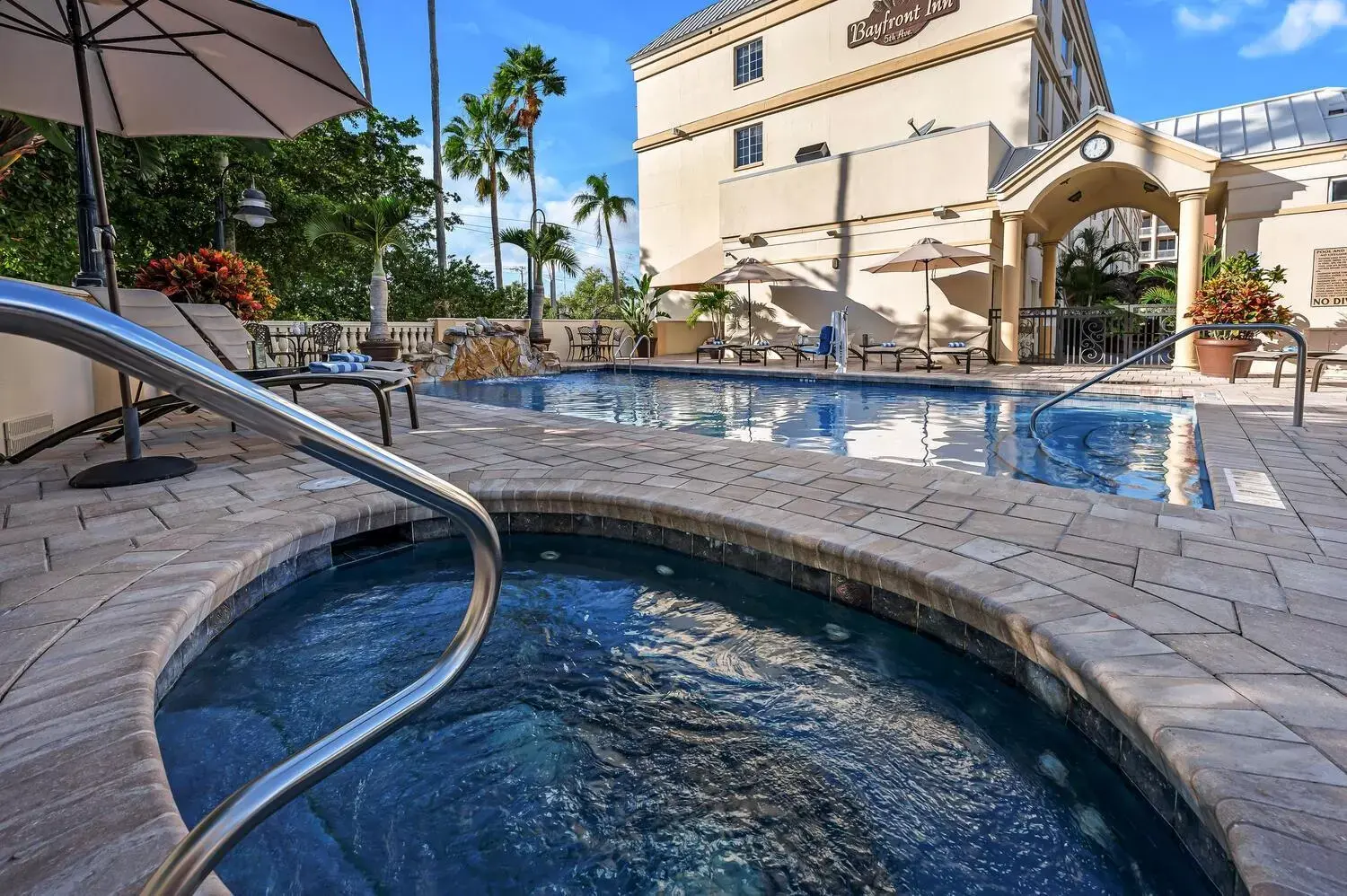 Swimming Pool in Bayfront Inn 5th Avenue