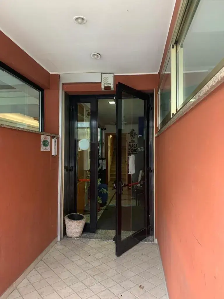 Facade/Entrance in Hotel Piada D'Oro