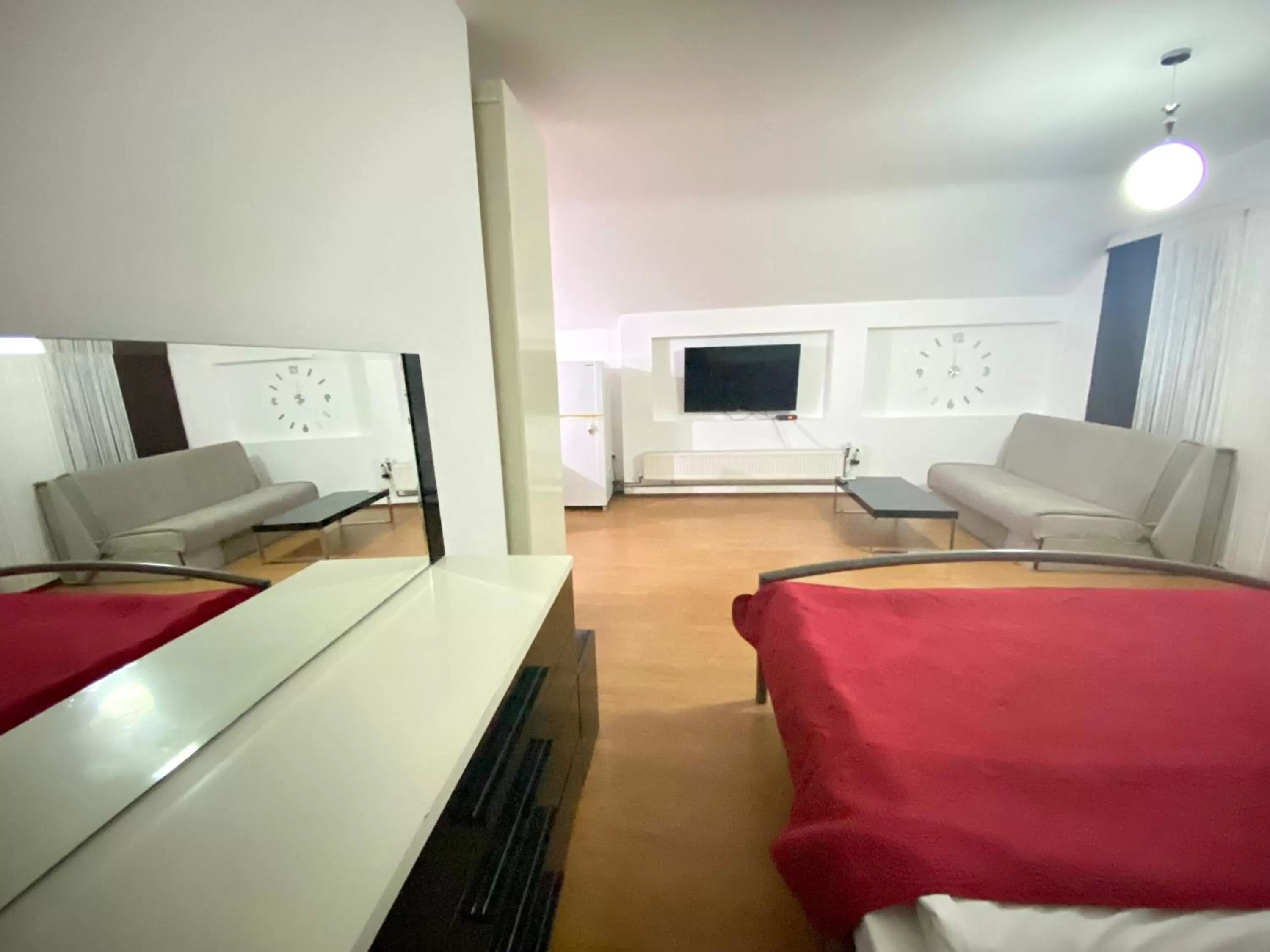 Family Room with Balcony in Hotel Sara & SPA