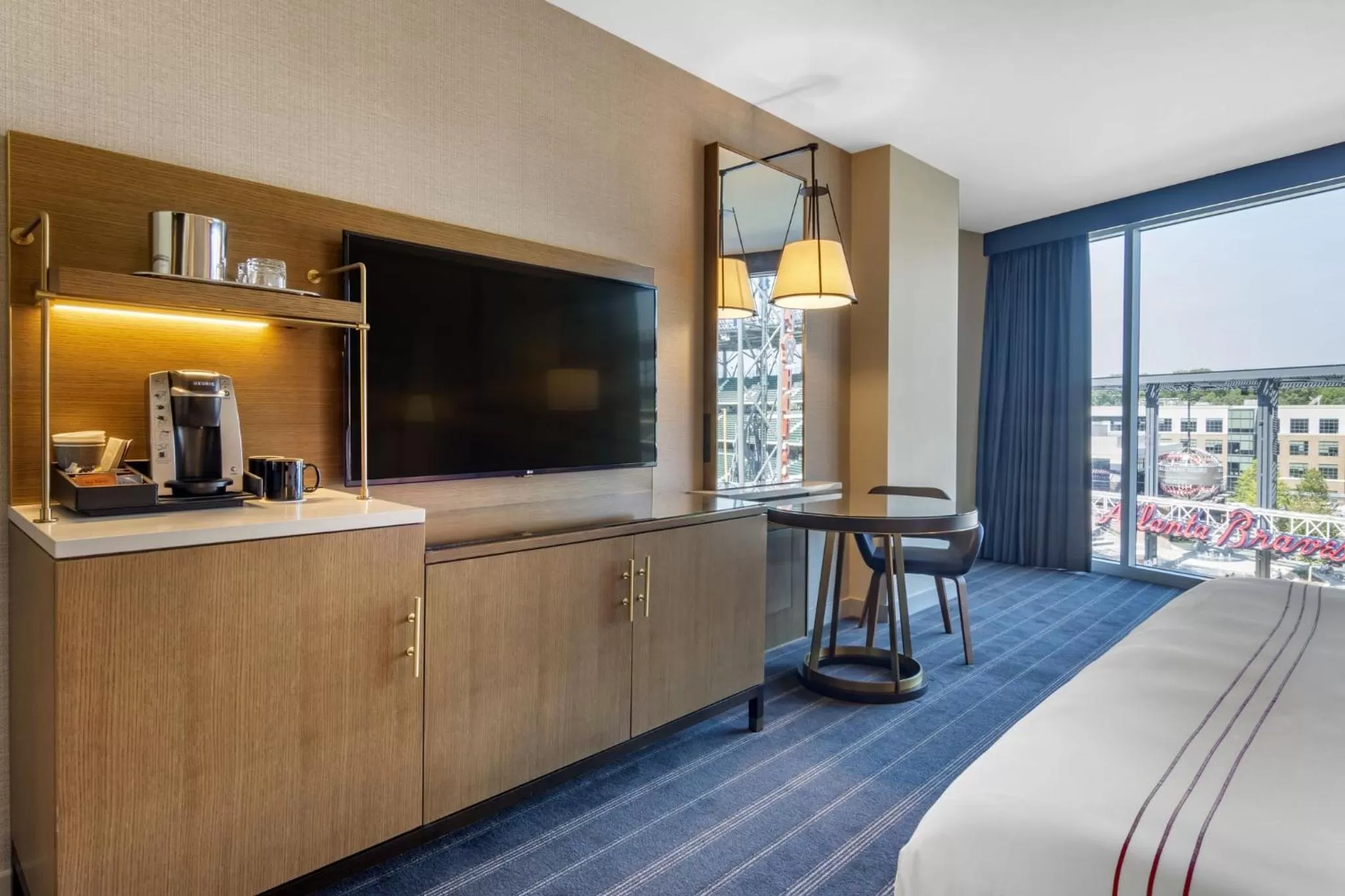 Photo of the whole room, Bed in Omni Hotel at the Battery Atlanta