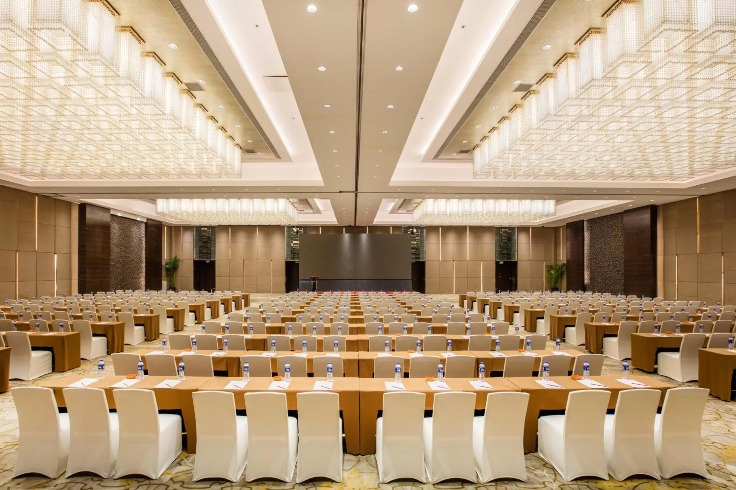 Banquet/Function facilities in Crowne Plaza Nanjing Jiangning by IHG