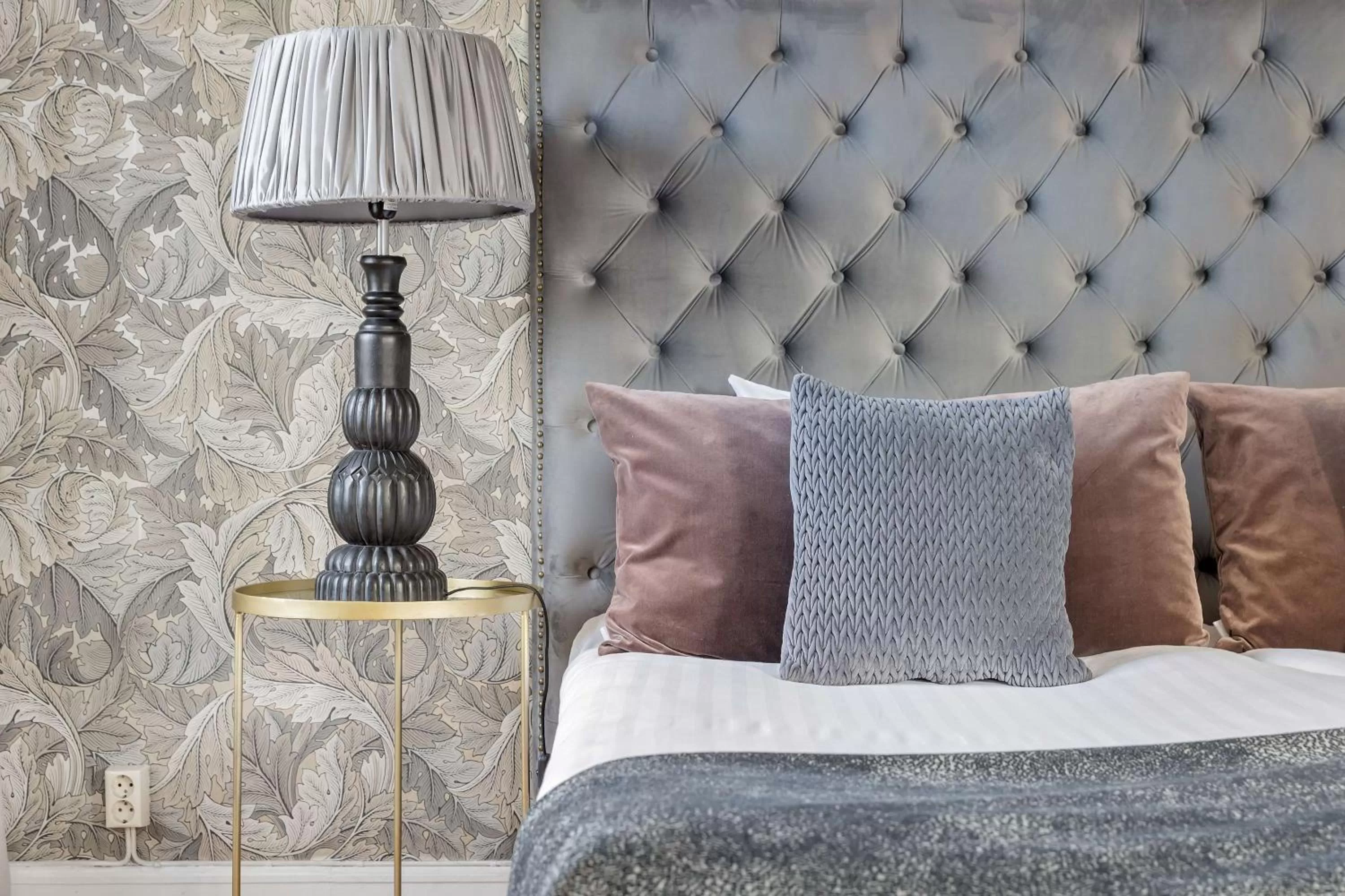 Bedroom, Bed in Centric Hotel