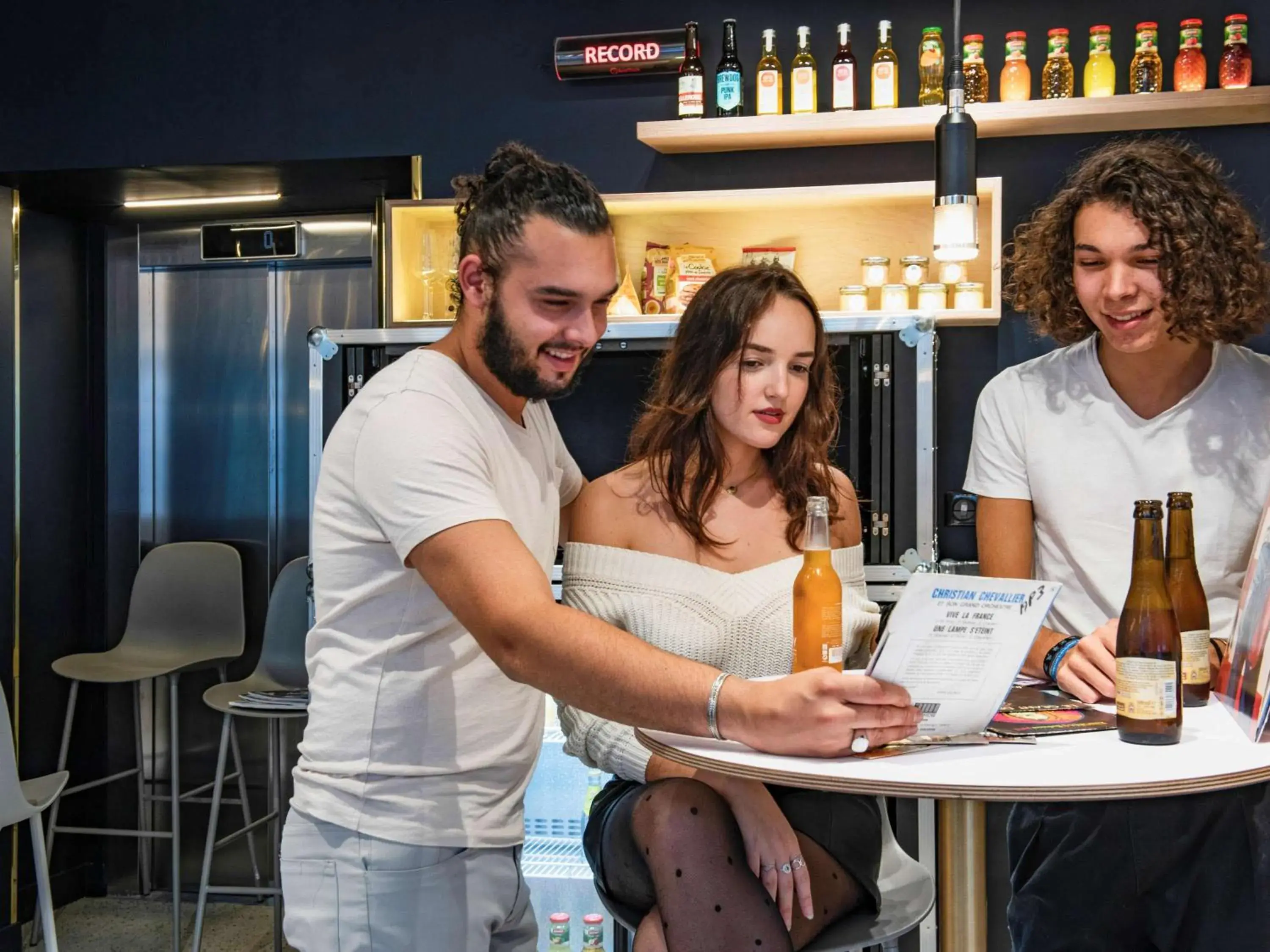 Lounge or bar in ibis Styles Paris Opera Lafayette Lounge or bar in ibis Styles Paris Opera Lafayette