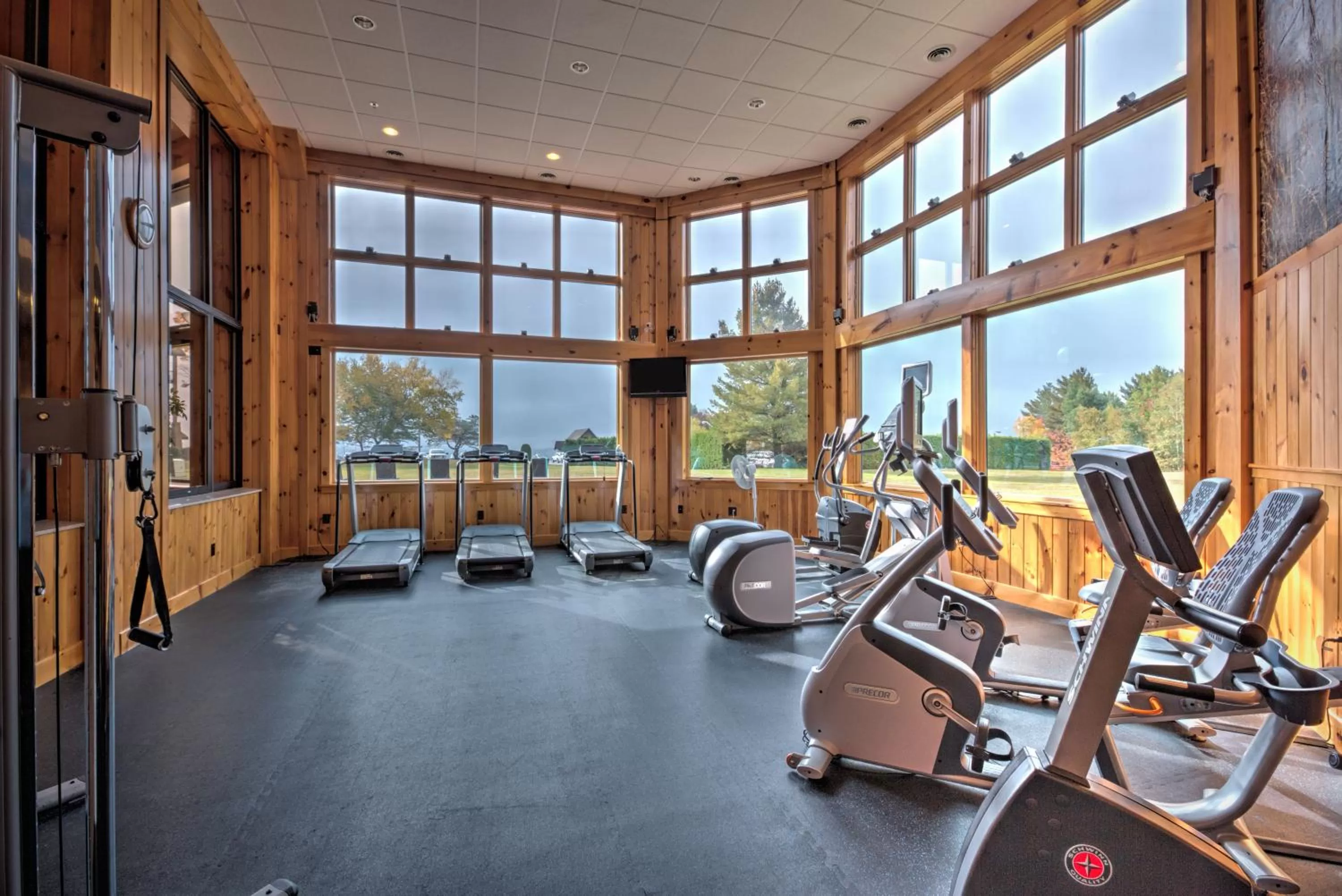 Fitness centre/facilities in Crowne Plaza Lake Placid by IHG