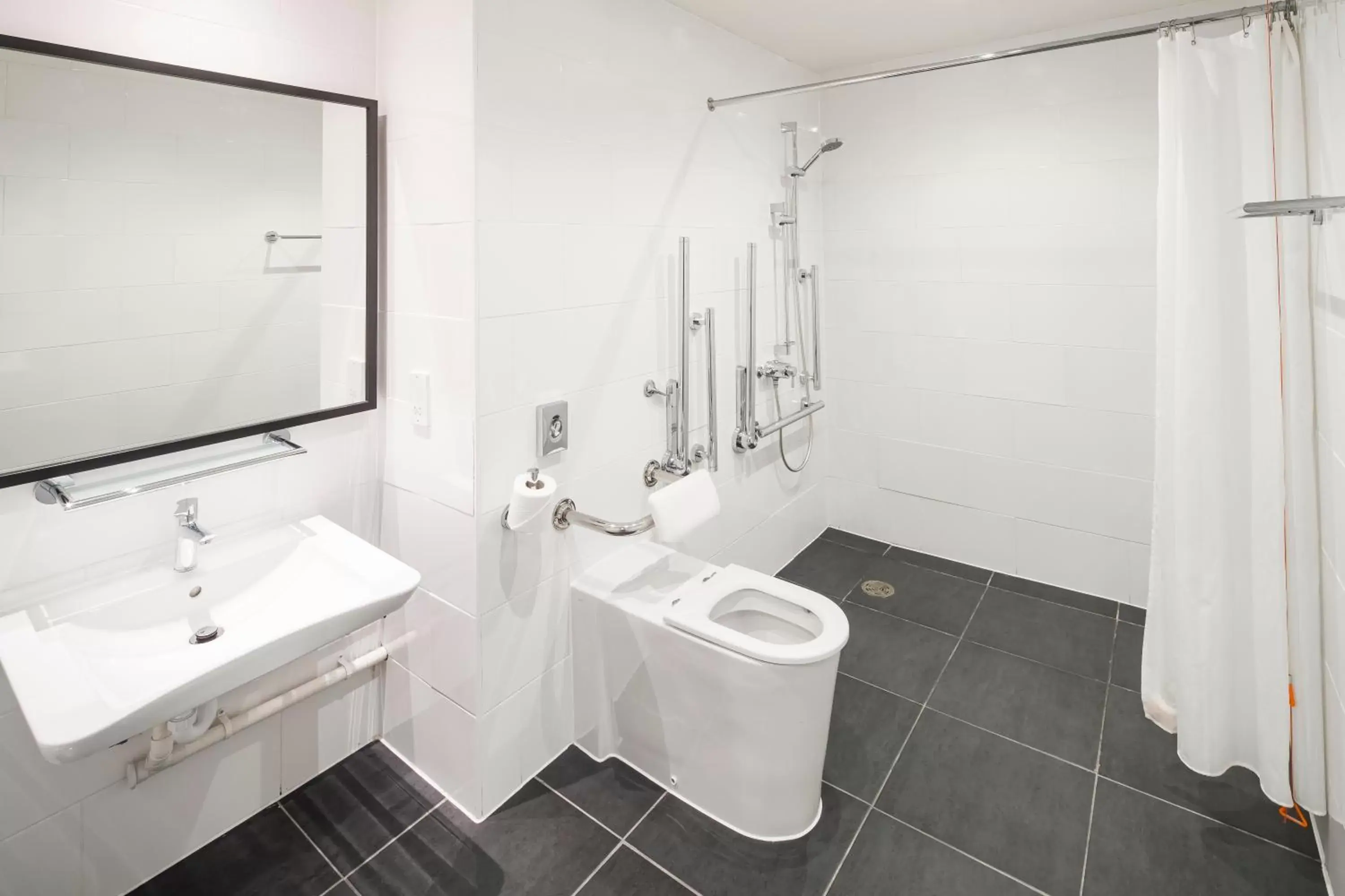 Bathroom in Crowne Plaza Solihull, an IHG Hotel