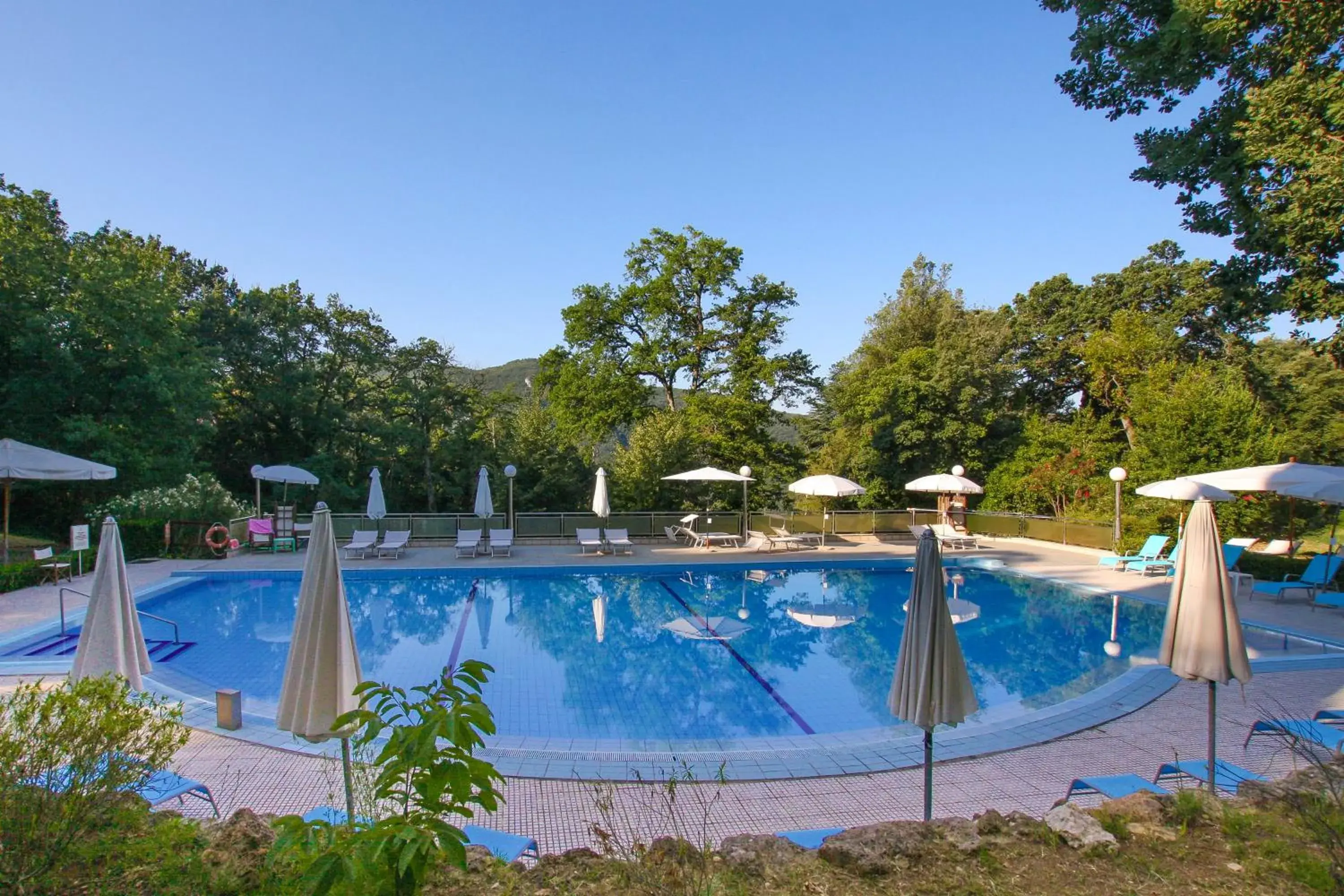 Swimming Pool in Park Hotel Villa Potenziani
