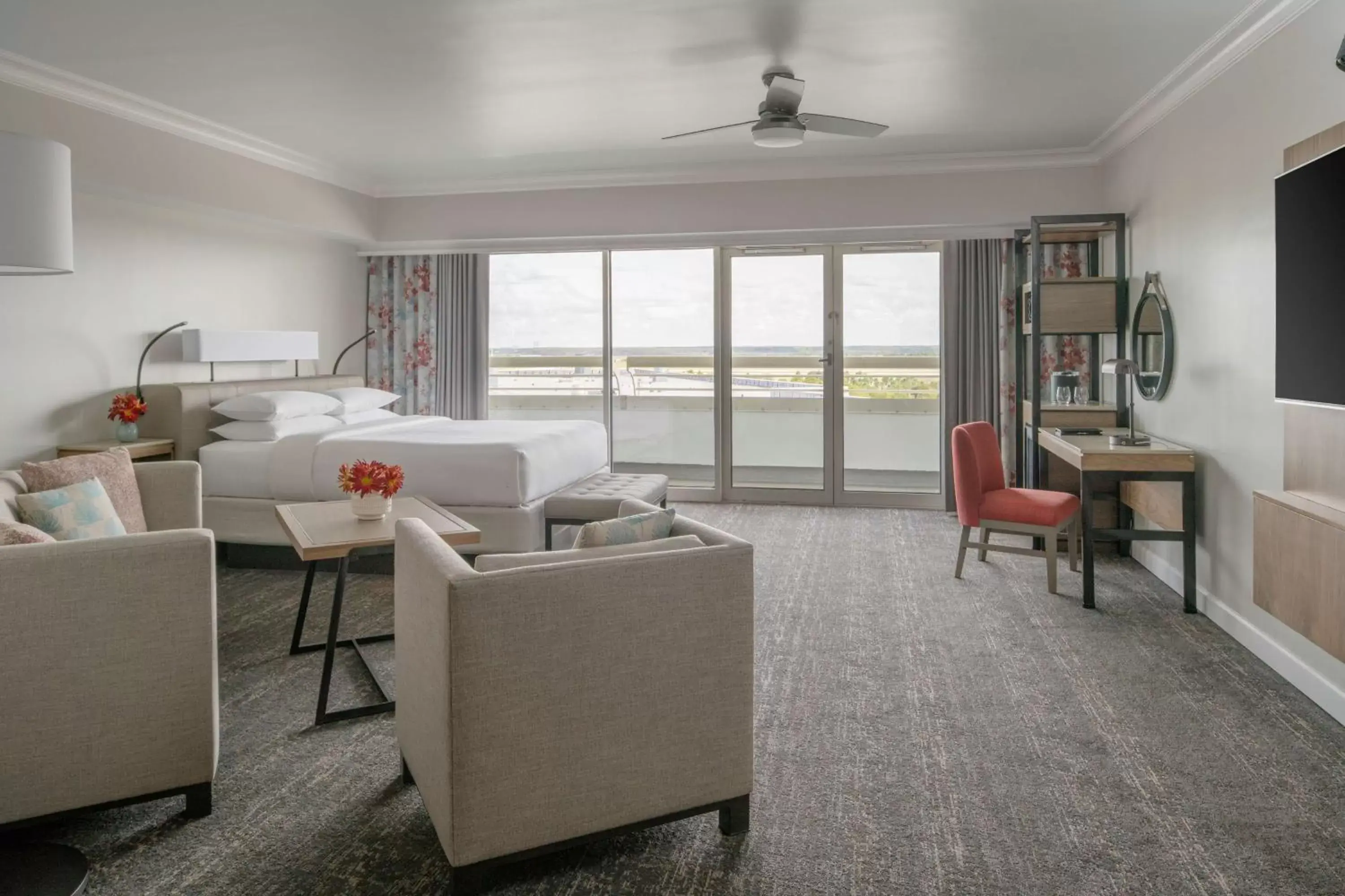 Bedroom, Seating Area in Hyatt Regency Orlando International Airport Hotel