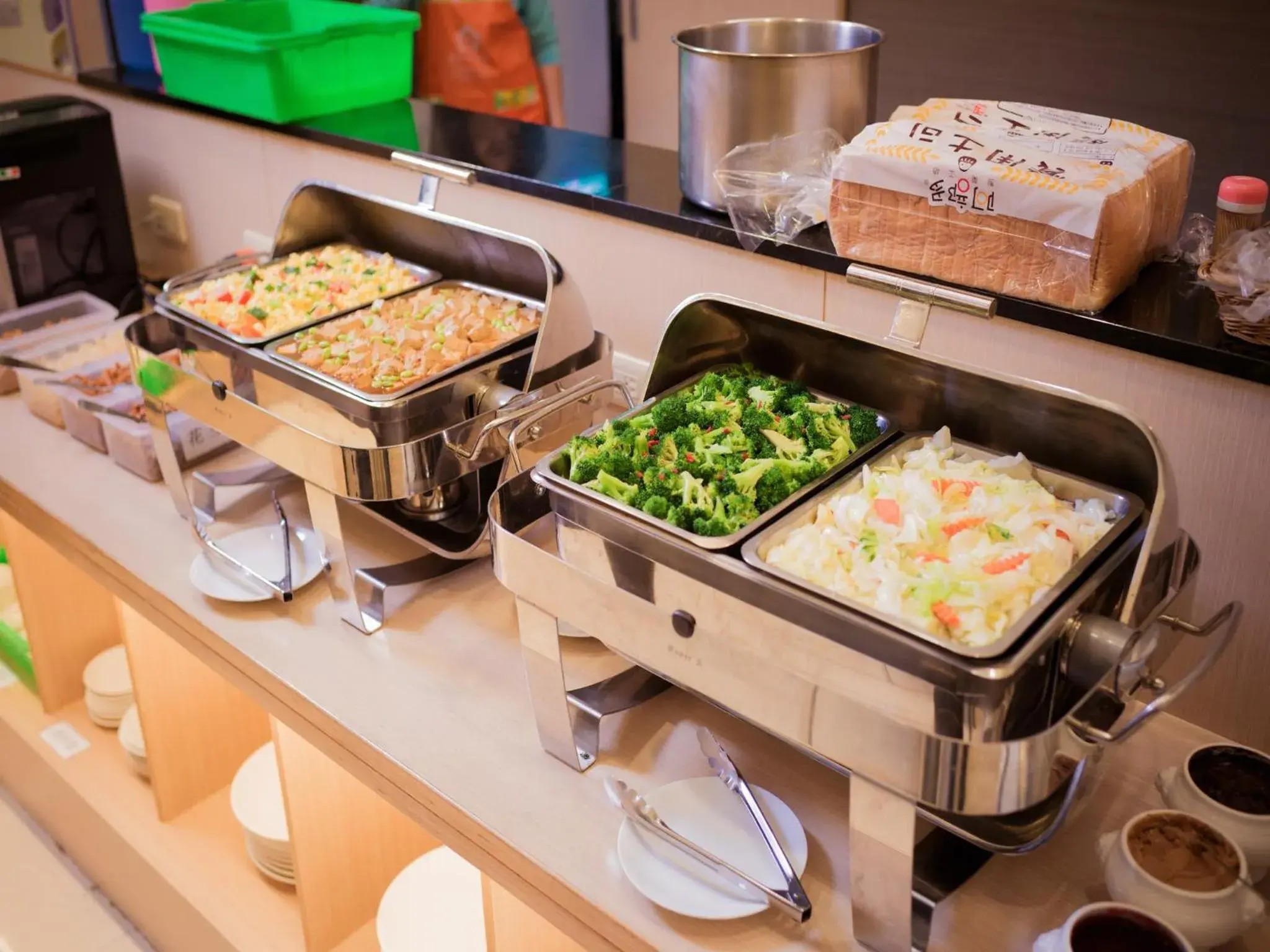 Restaurant/places to eat in Da Shih Hotel Restaurant/places to eat in Da Shih Hotel